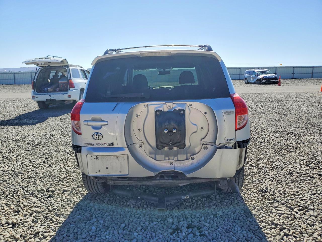 2007 Toyota Rav4 Sport Silver vin: JTMBK32V575030864