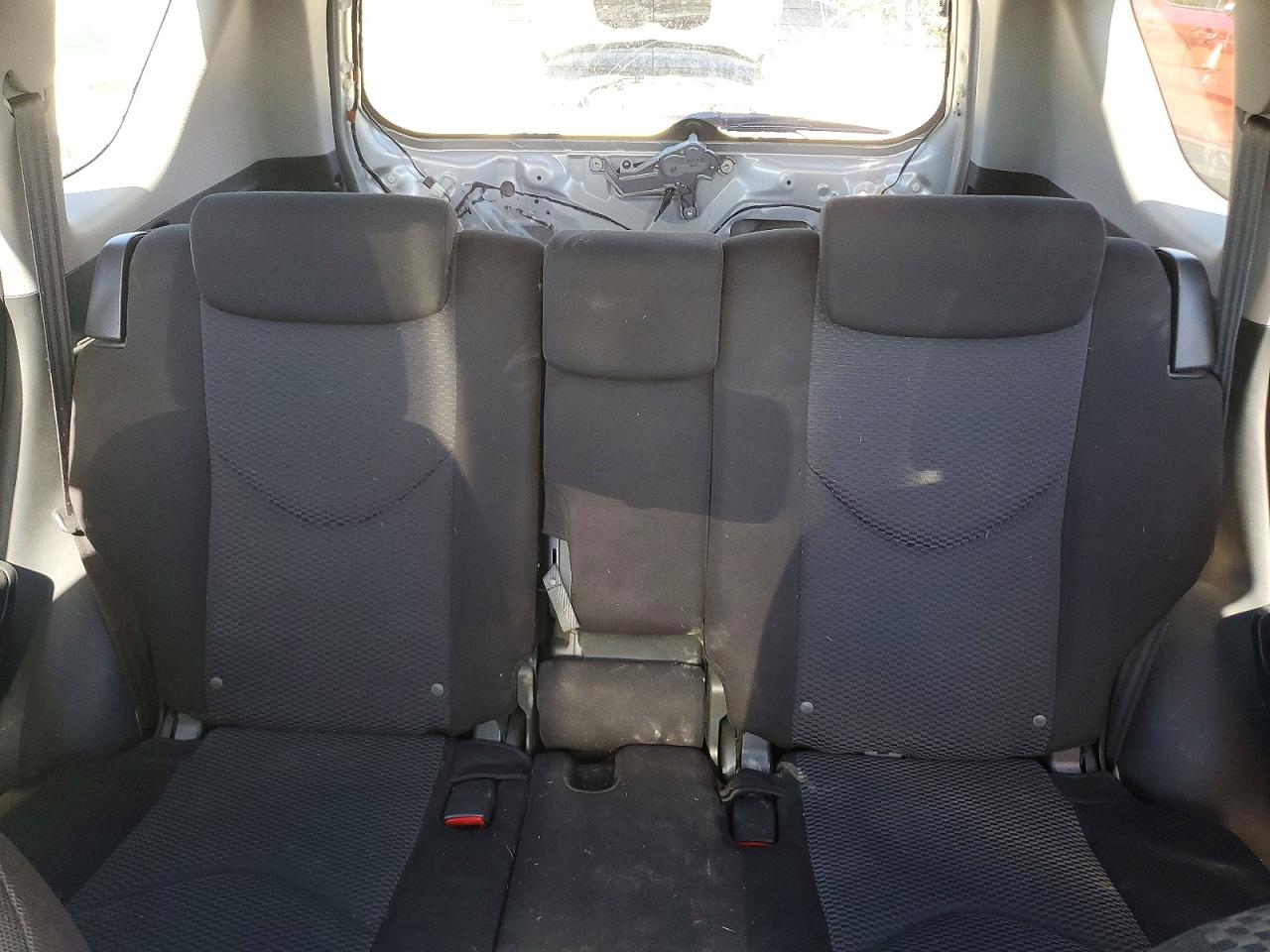 2007 Toyota Rav4 Sport Silver vin: JTMBK32V575030864