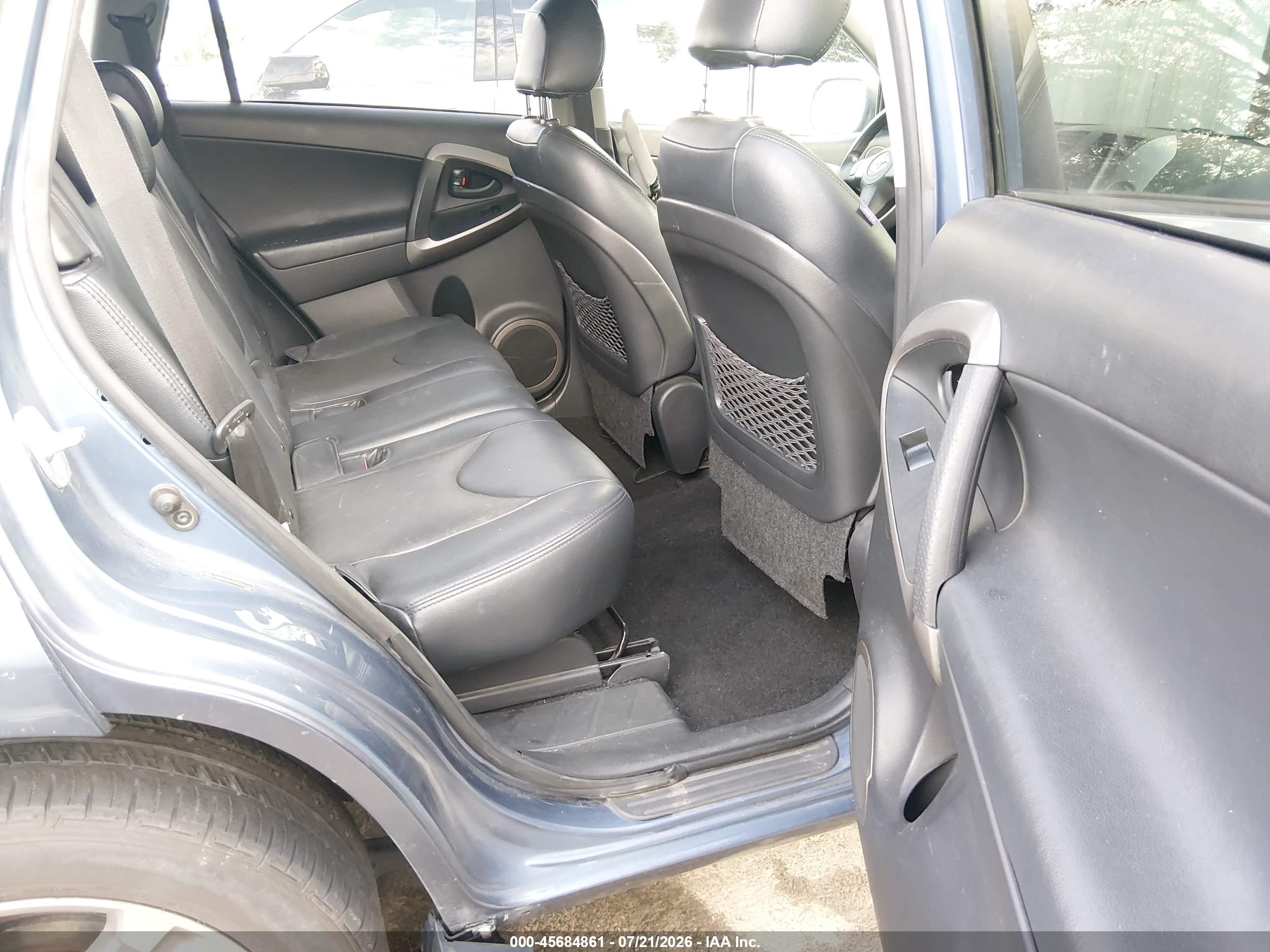 2008 Toyota Rav4 Sport V6 Blue vin: JTMBK32V585055782