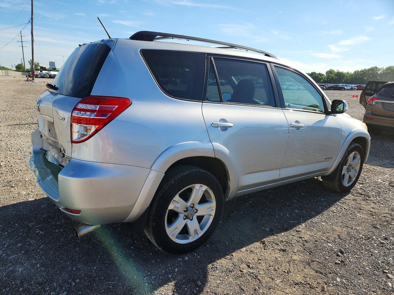2009 Toyota Rav4 Sport Silver vin: JTMBK32V595079842