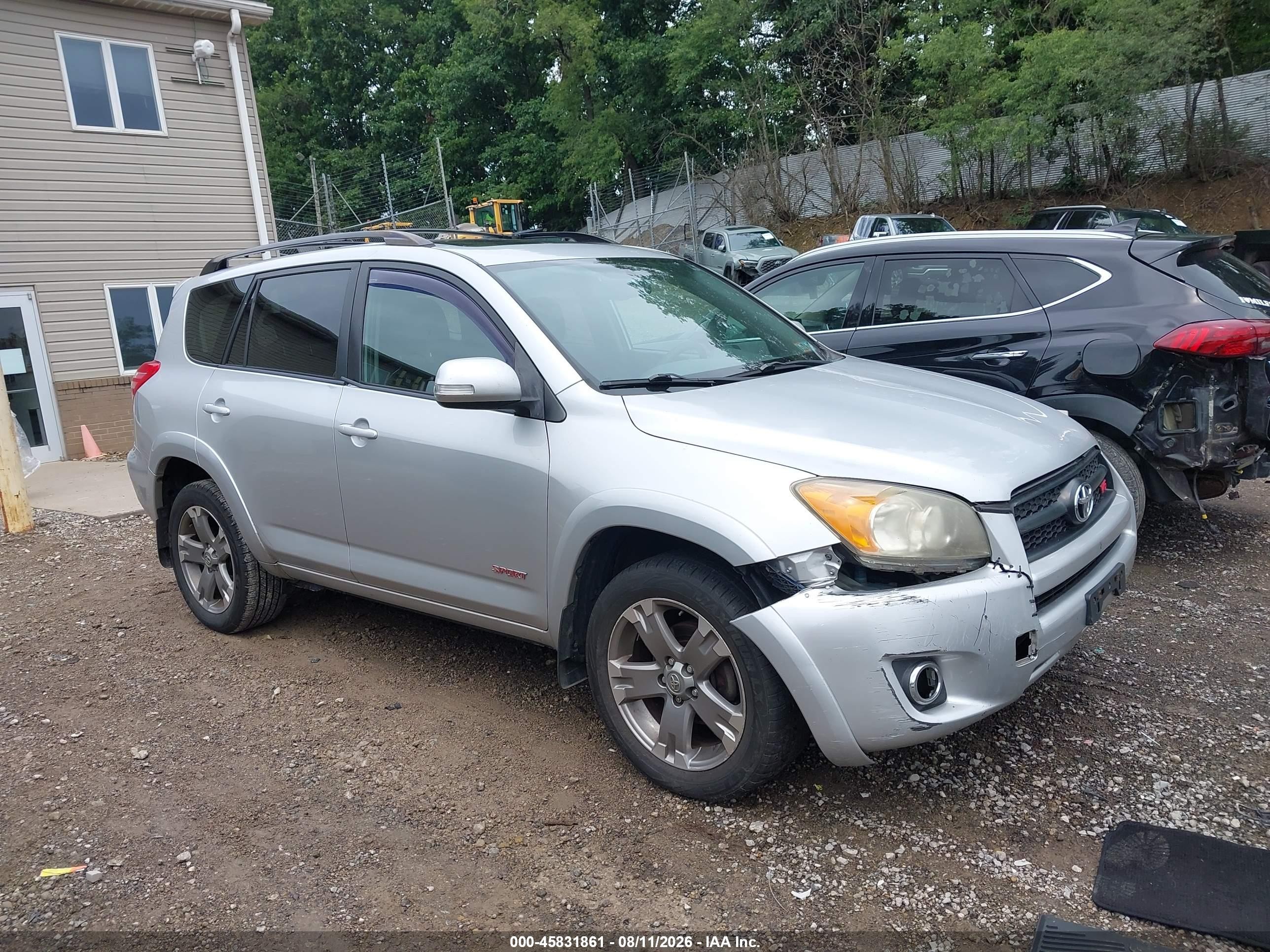 2009 Toyota Rav4 Sport V6 Silver vin: JTMBK32V695081857