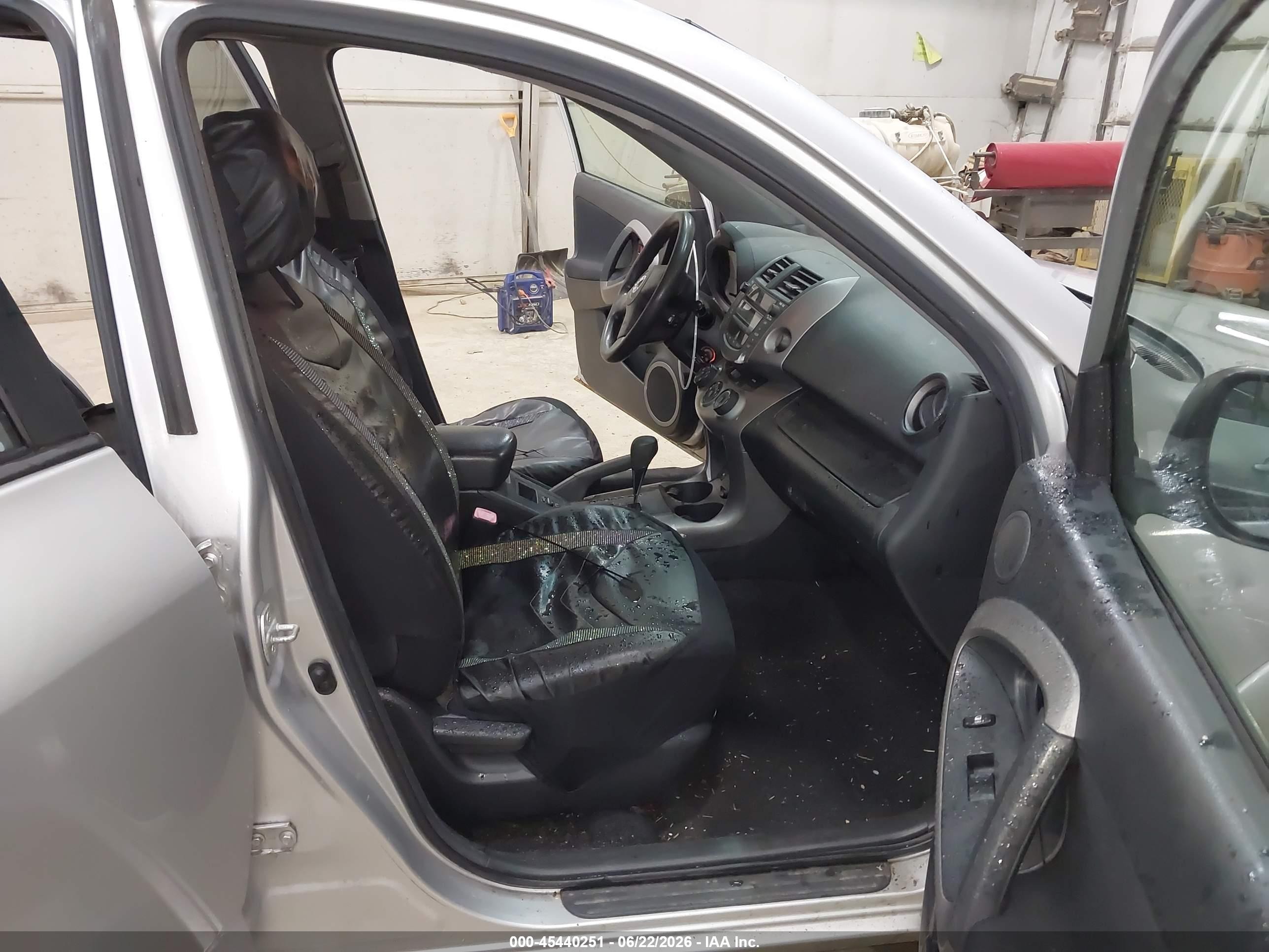 2006 Toyota Rav4 Sport V6 Silver vin: JTMBK32V765007097