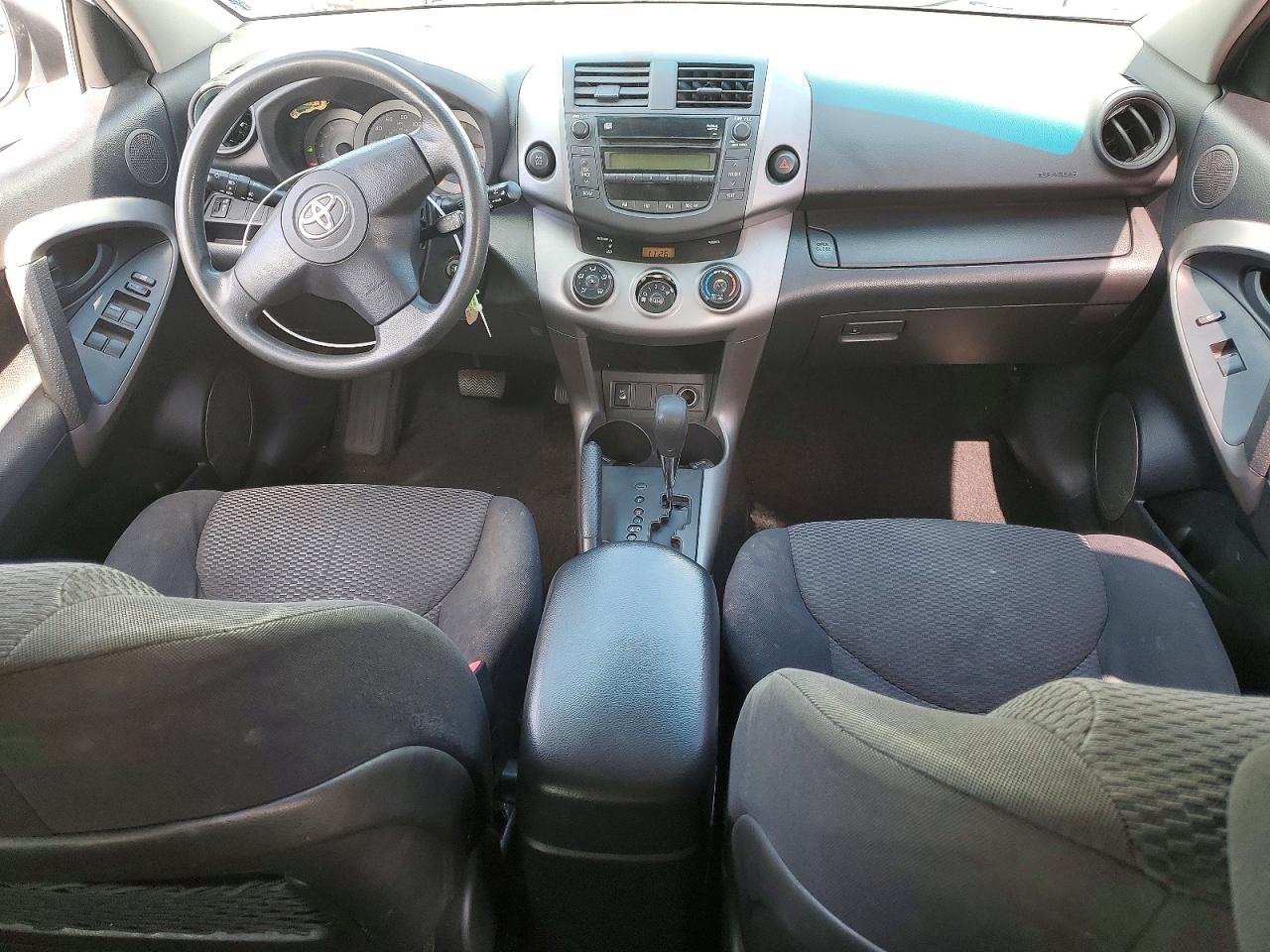 2007 Toyota Rav4 Sport White vin: JTMBK32V775018022