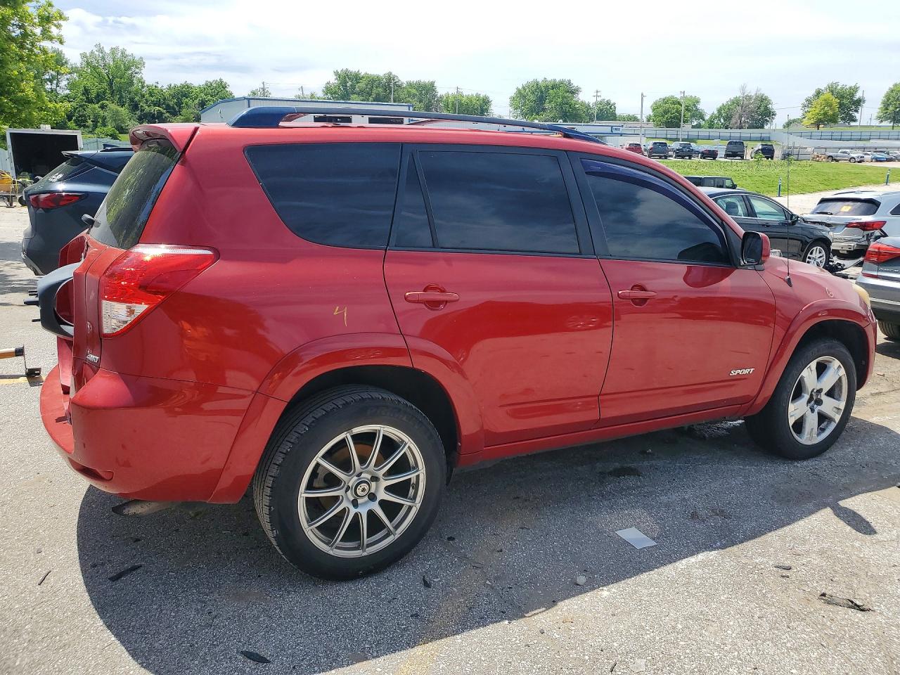 2007 Toyota Rav4 Sport Red vin: JTMBK32V775023978