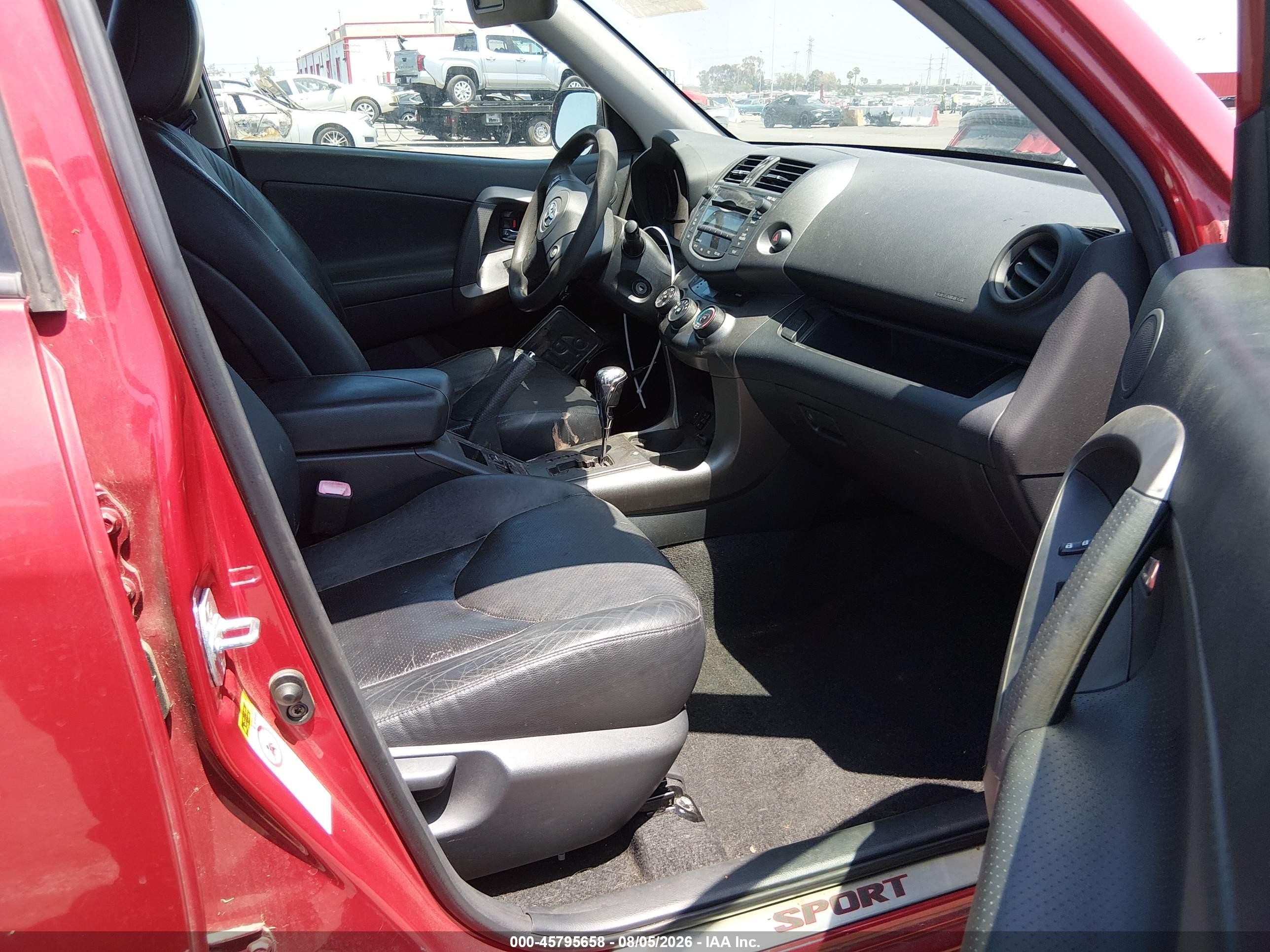 2009 Toyota Rav4 Sport V6 Red vin: JTMBK32V795082354