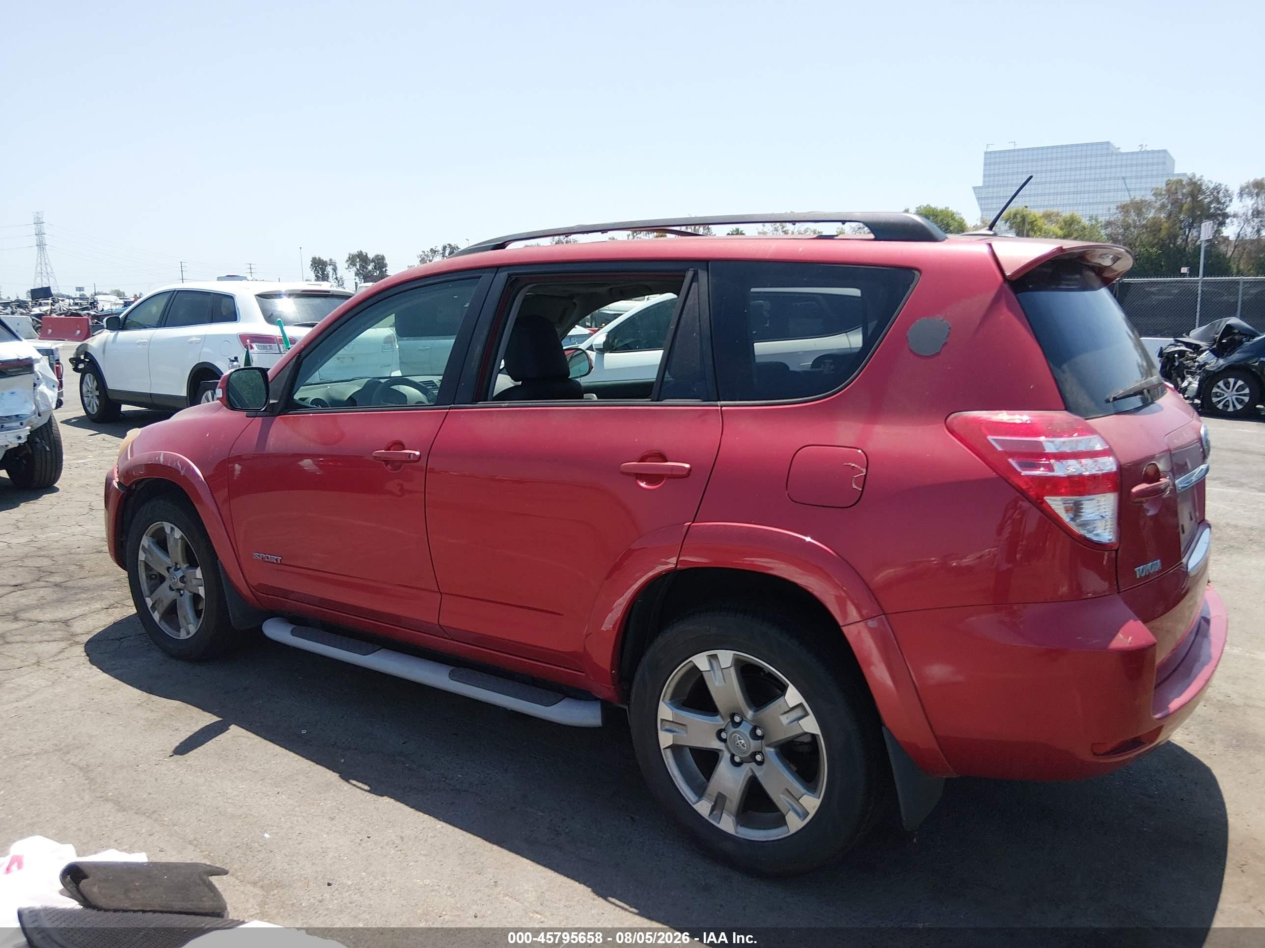 2009 Toyota Rav4 Sport V6 Red vin: JTMBK32V795082354