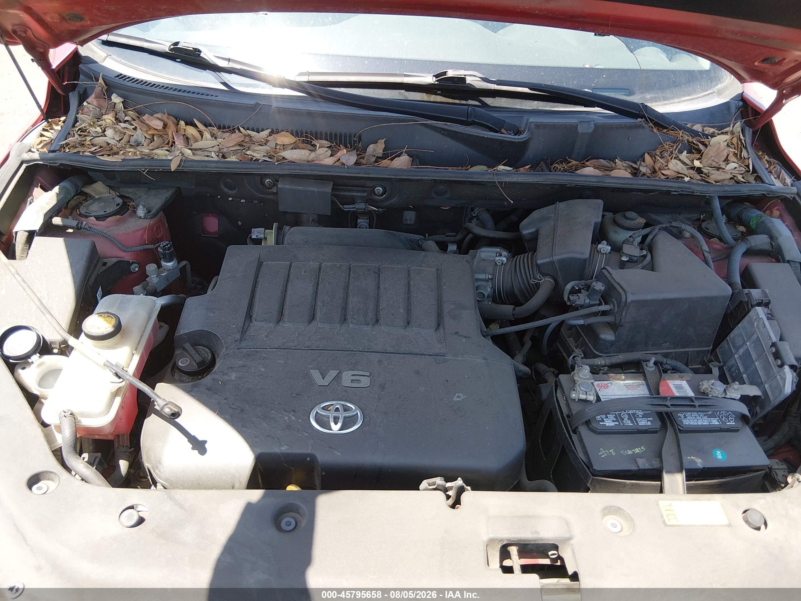 2009 Toyota Rav4 Sport V6 Red vin: JTMBK32V795082354