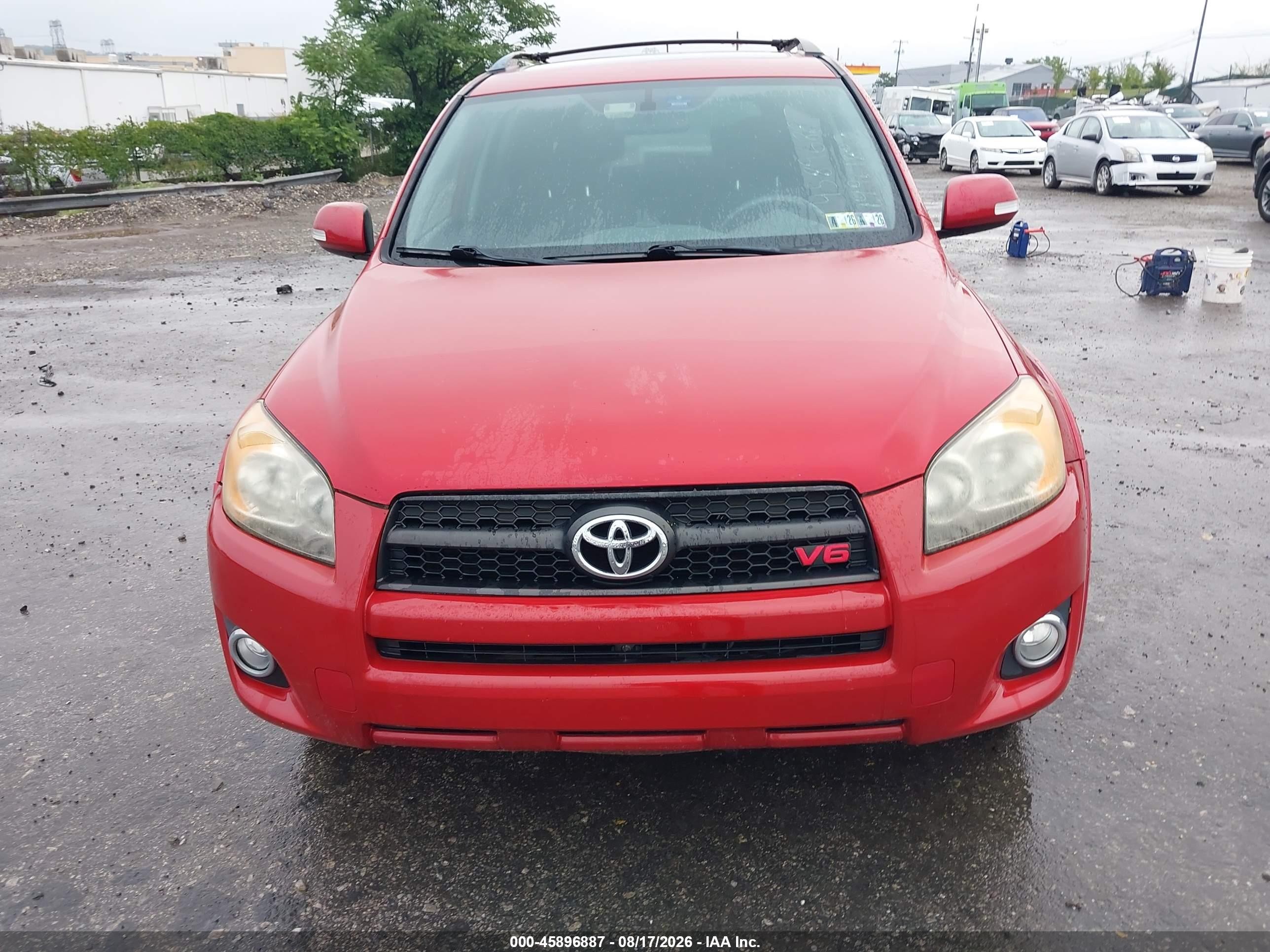2009 Toyota Rav4 Sport V6 Red vin: JTMBK32V795082368