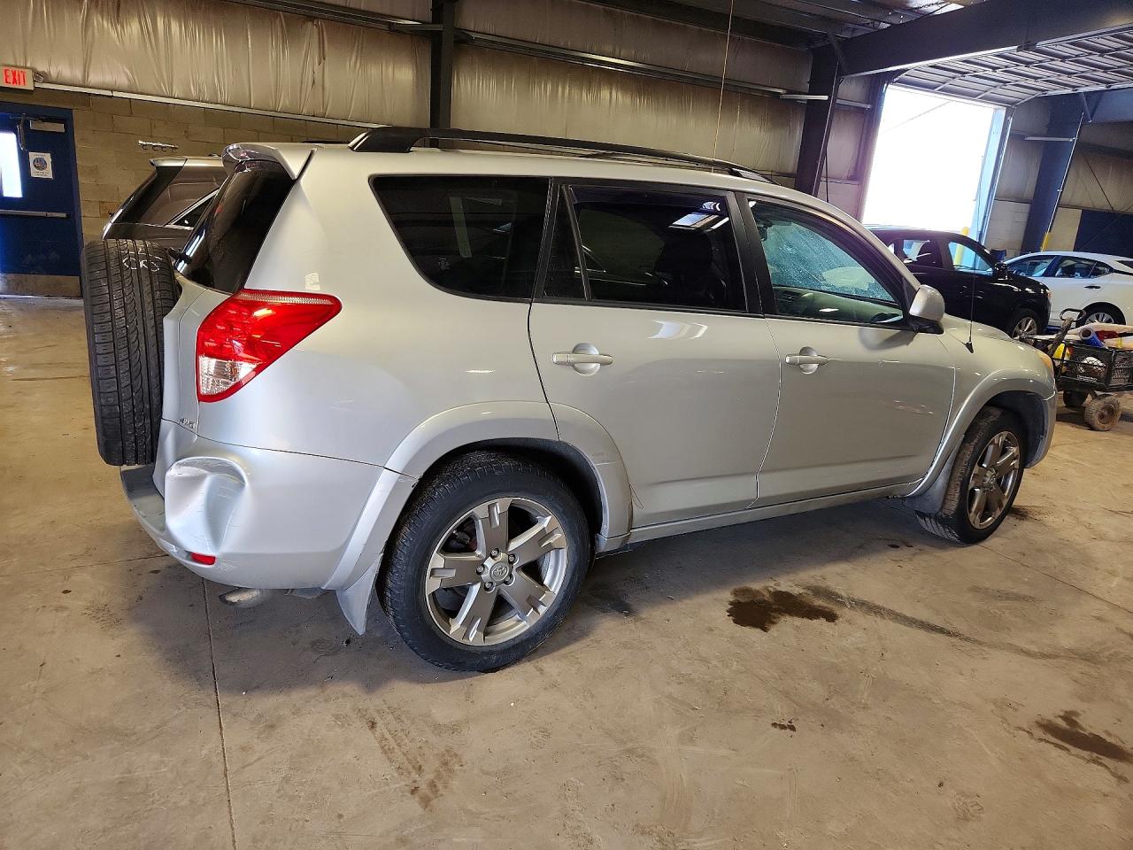 2008 Toyota Rav4 Sport Silver vin: JTMBK32V885056375