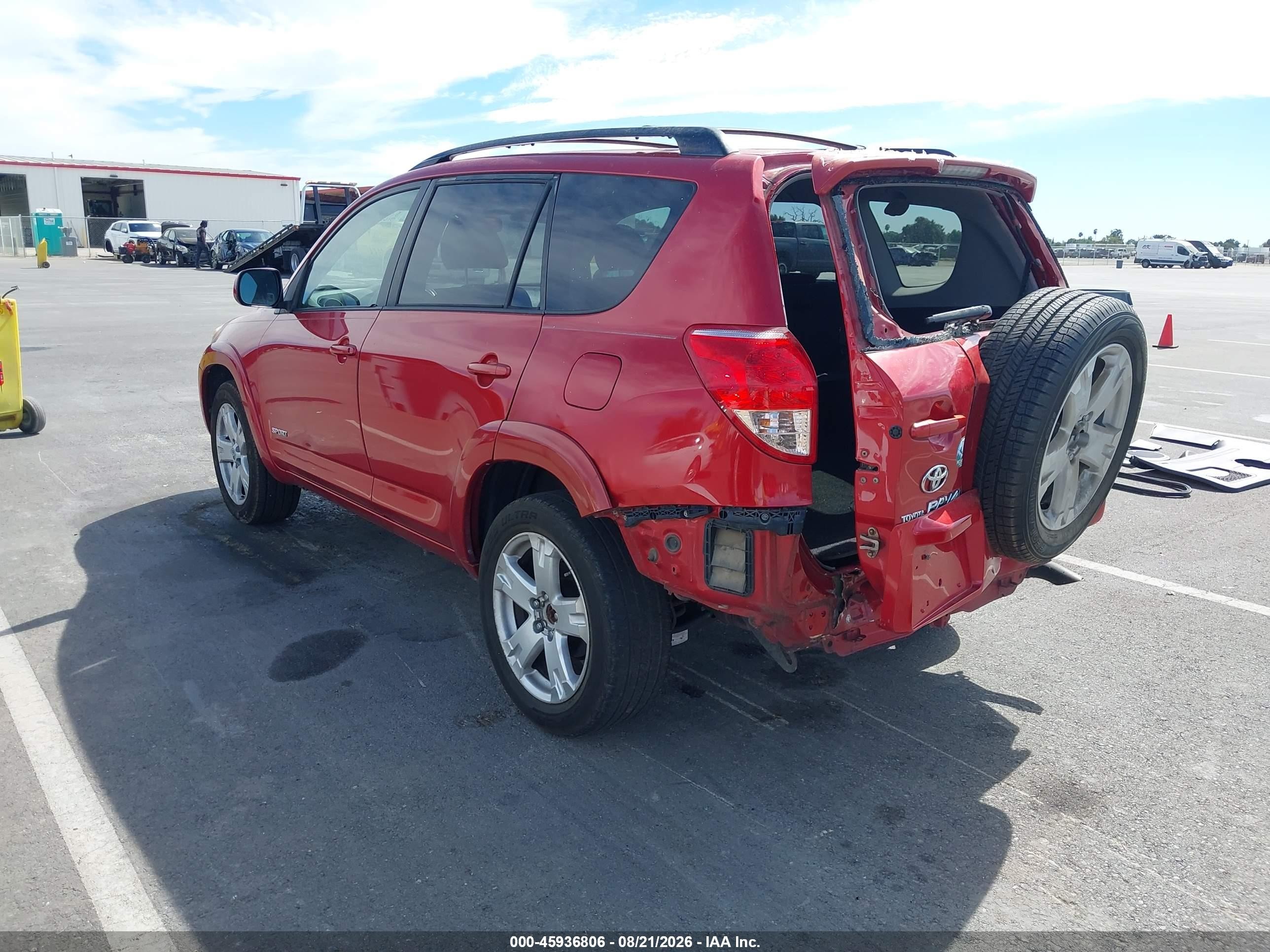2007 Toyota Rav4 Sport Red vin: JTMBK32V975028938