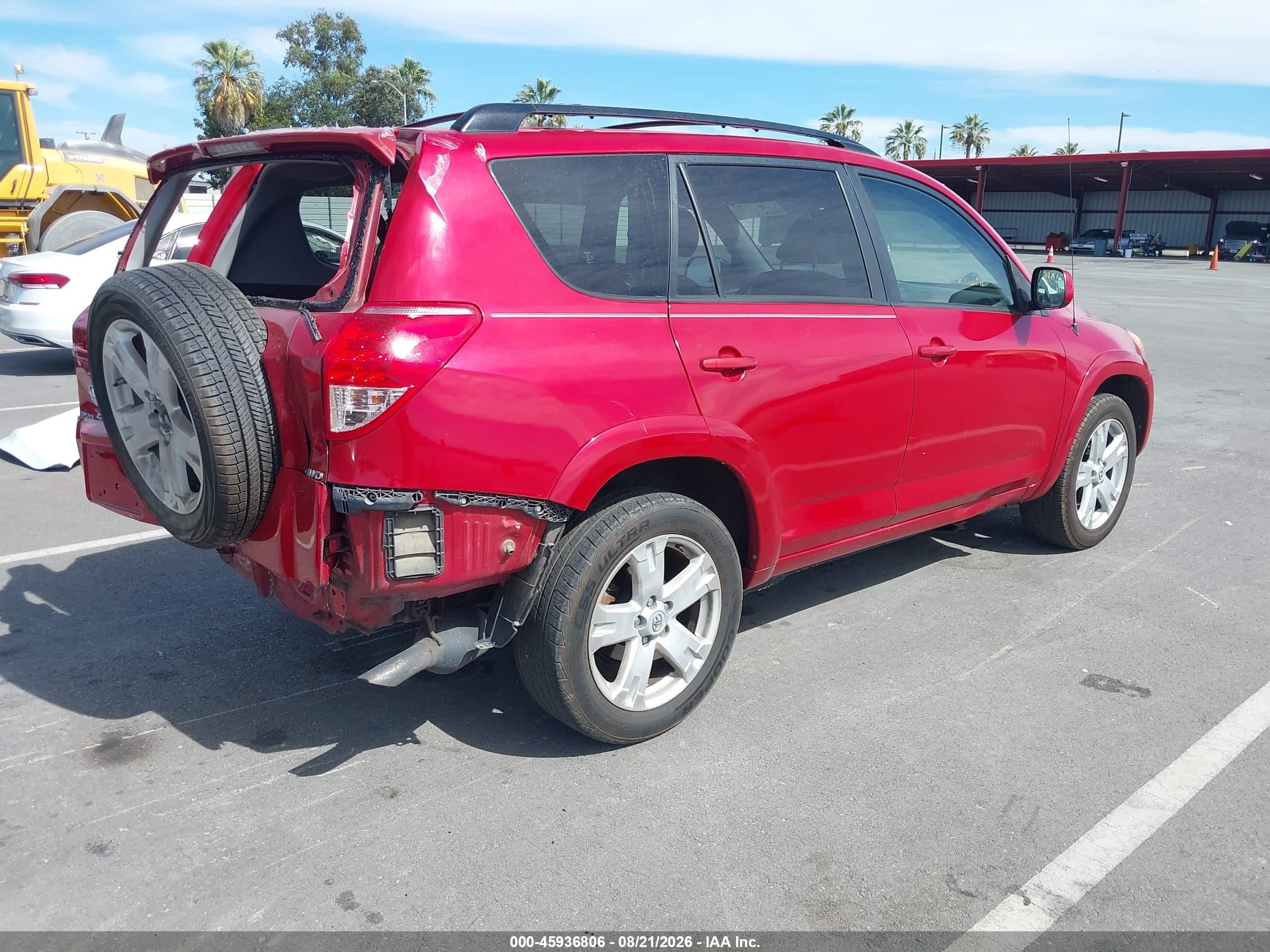 2007 Toyota Rav4 Sport Red vin: JTMBK32V975028938