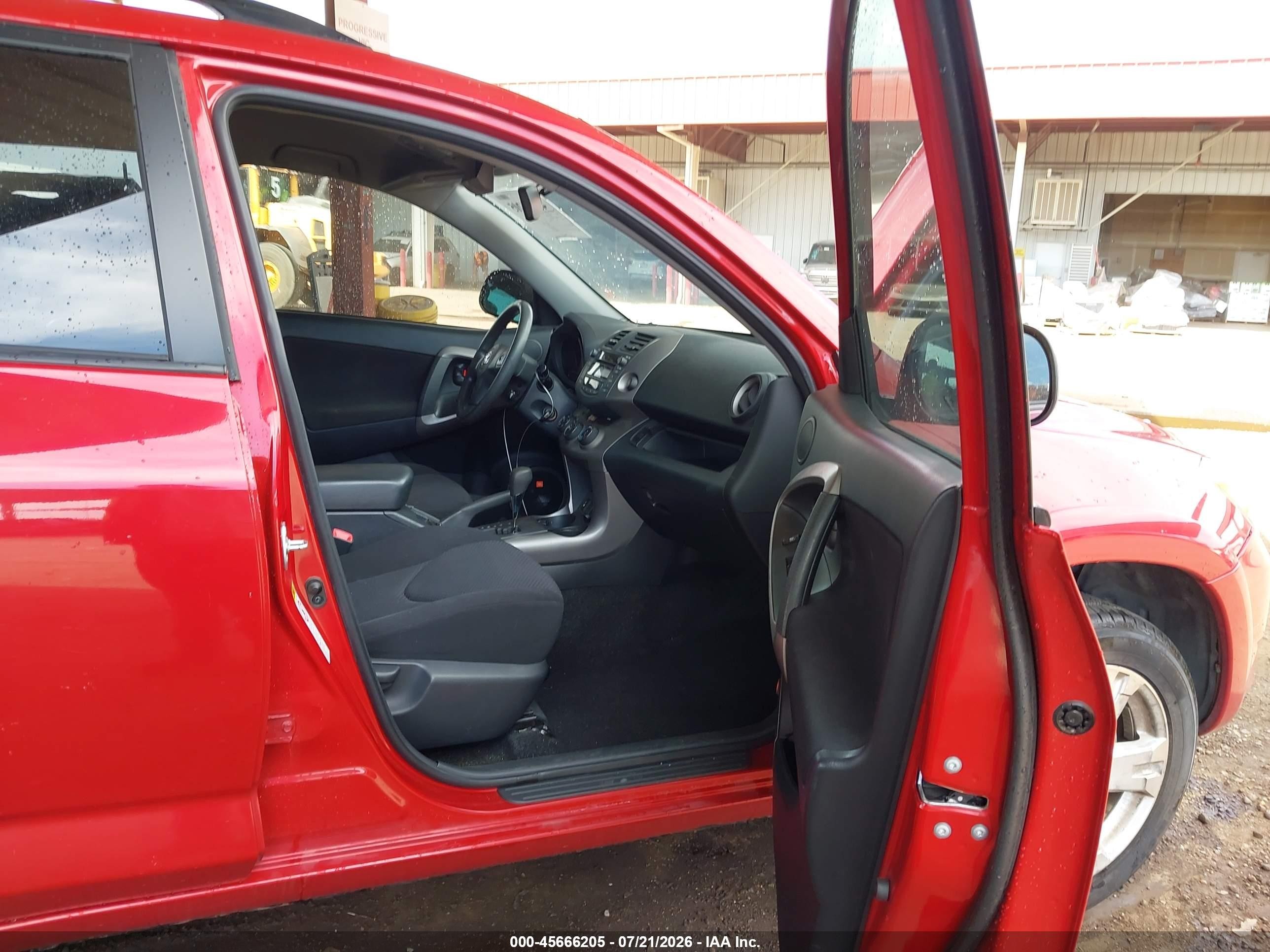 2007 Toyota Rav4 Sport Red vin: JTMBK32V976024544