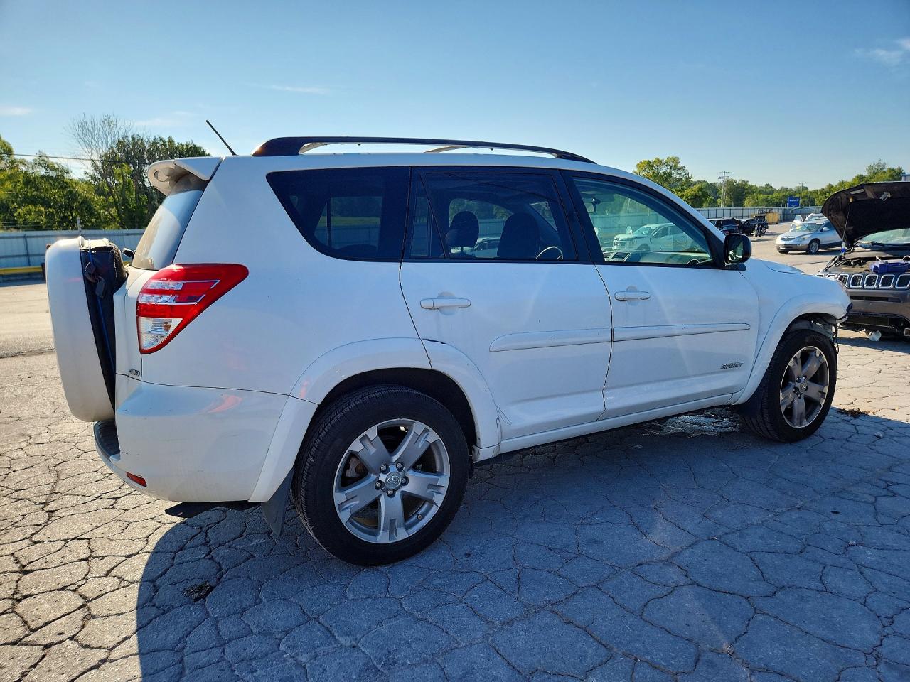 2009 Toyota Rav4 Sport White vin: JTMBK32V99D003854