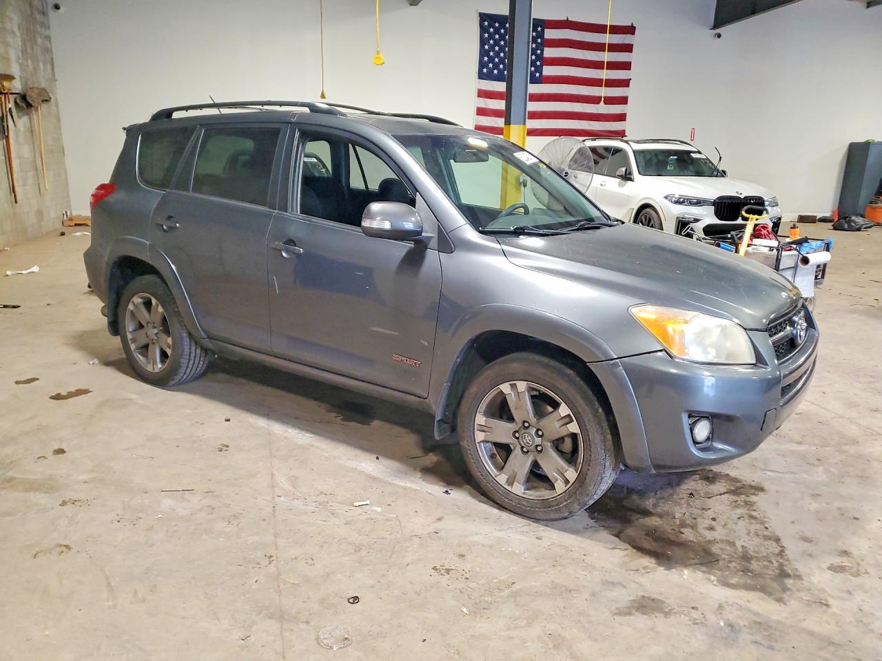 2009 Toyota Rav4 Sport Gray vin: JTMBK32VX95082655