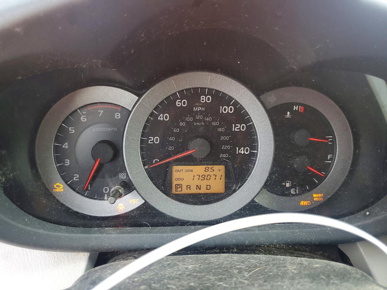 2008 Toyota Rav4 Base Red vin: JTMBK33V085062959