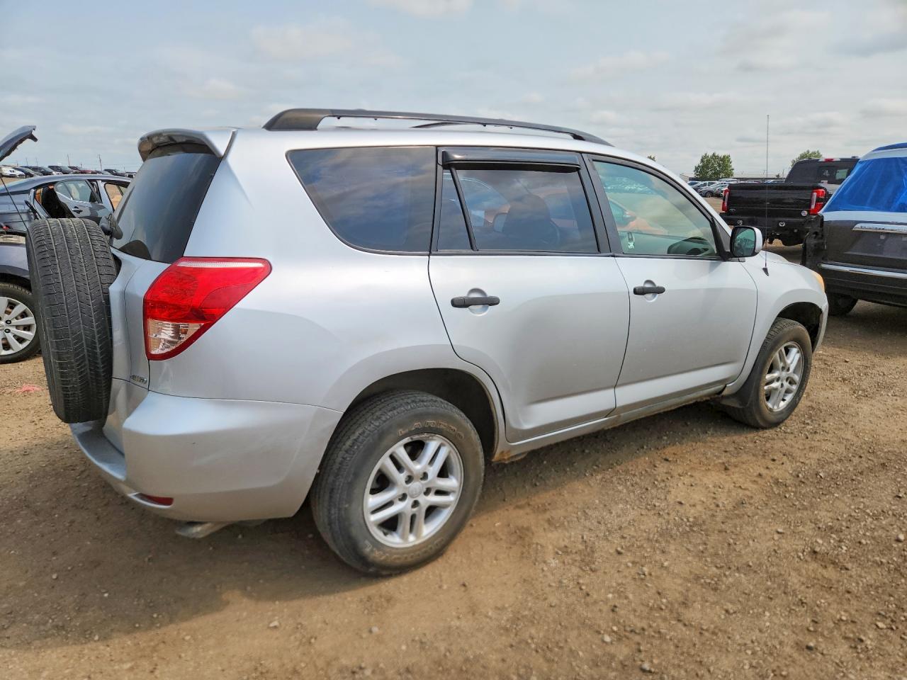 2007 Toyota Rav4 Base Silver vin: JTMBK33V176017120