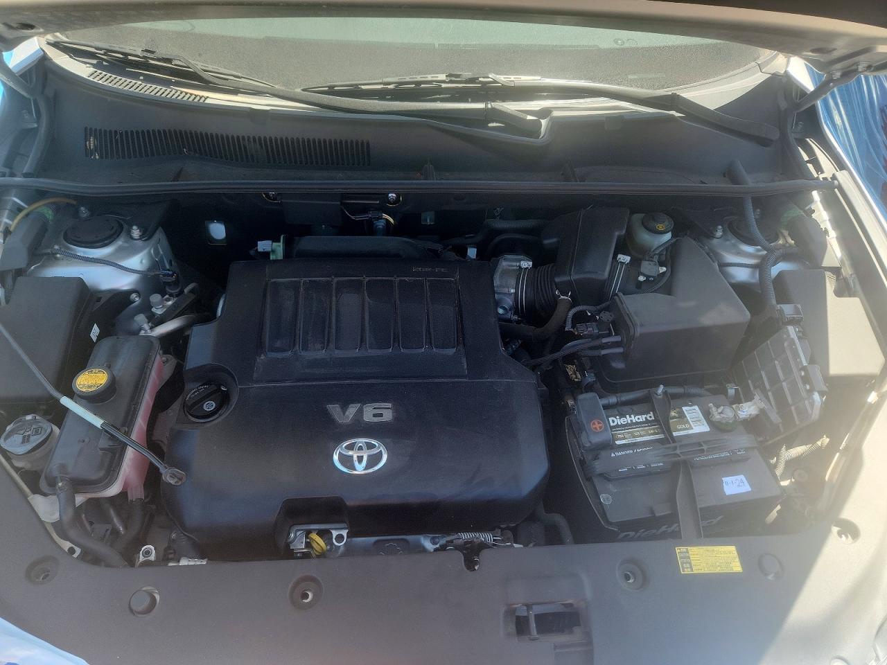 2007 Toyota Rav4 Base Silver vin: JTMBK33V176020020
