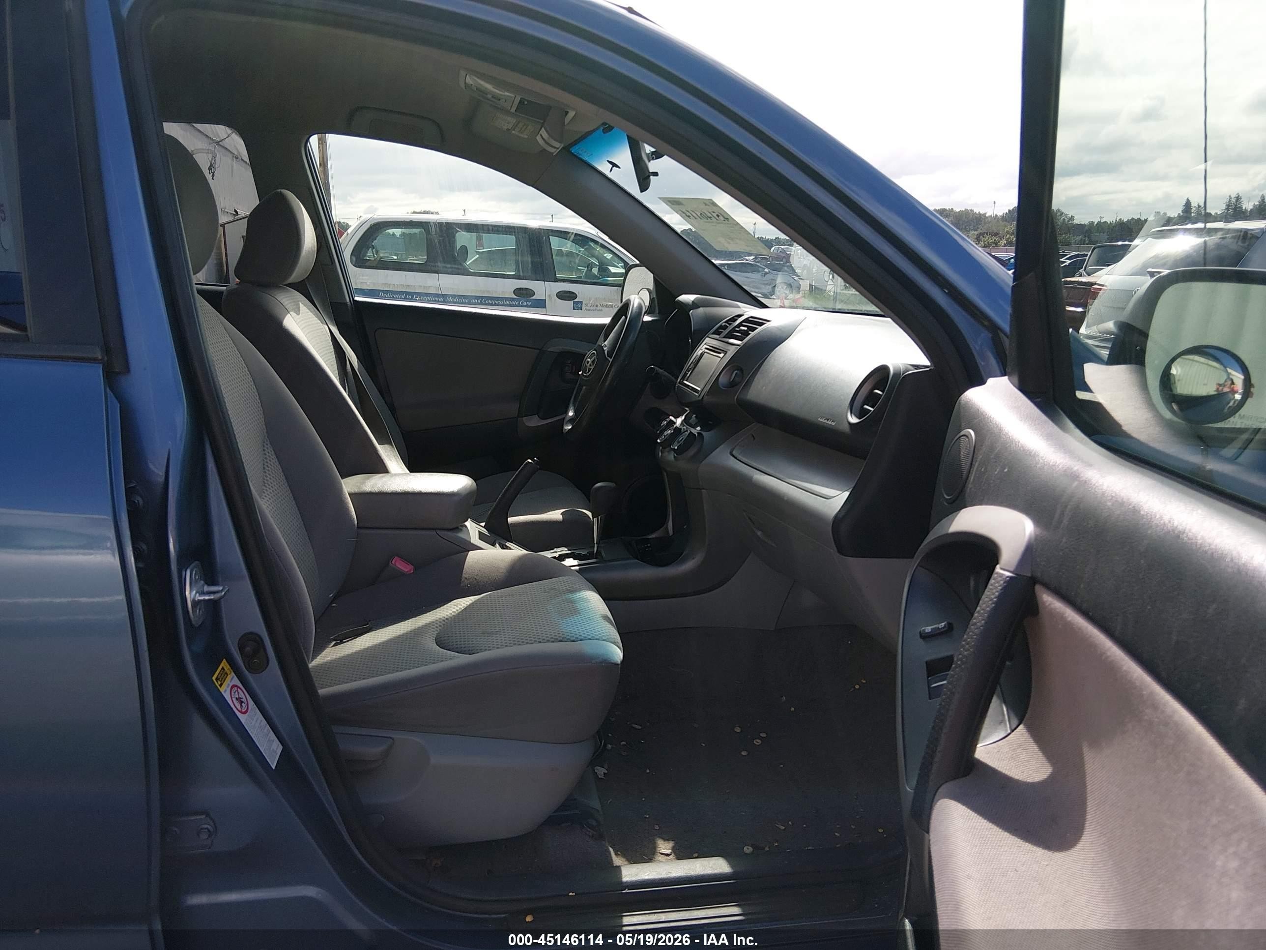 2008 Toyota Rav4 Base V6 Light Blue vin: JTMBK33V185060699