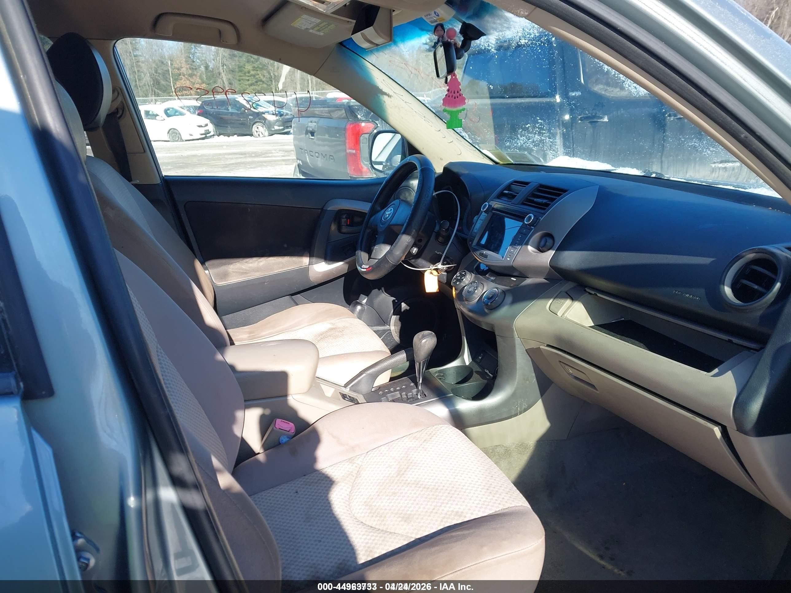 2008 Toyota Rav4 Base V6 Green vin: JTMBK33V185064459
