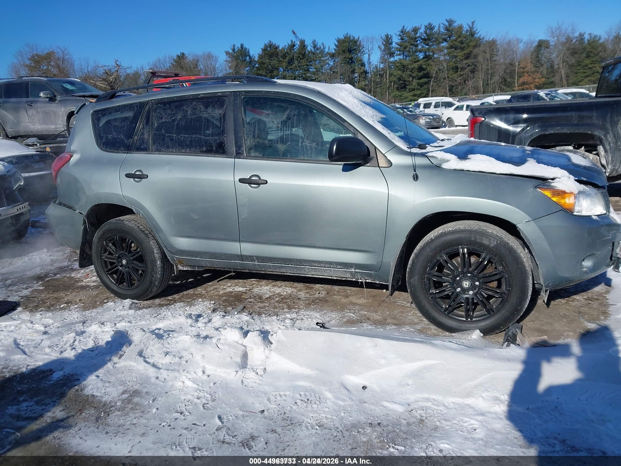 2008 Toyota Rav4 Base V6 Green vin: JTMBK33V185064459