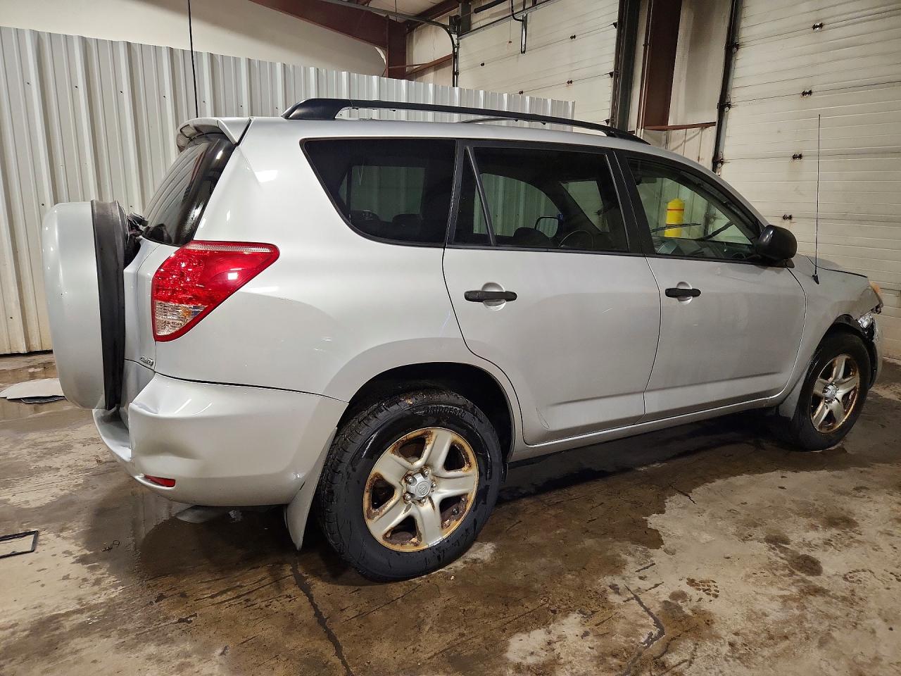 2008 Toyota Rav4 Base Gray vin: JTMBK33V186048966