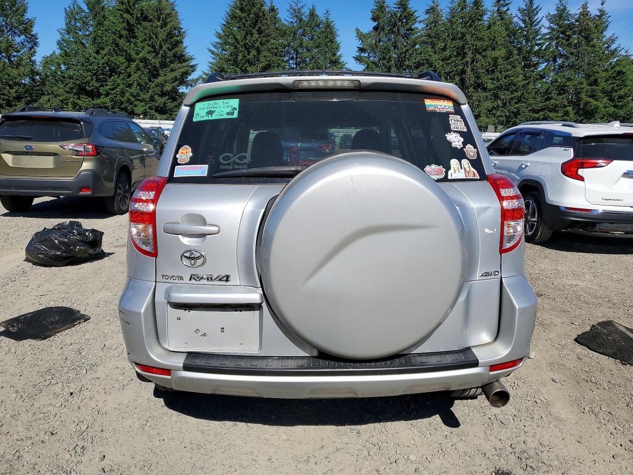 2009 Toyota Rav4 Base Silver vin: JTMBK33V19D002633