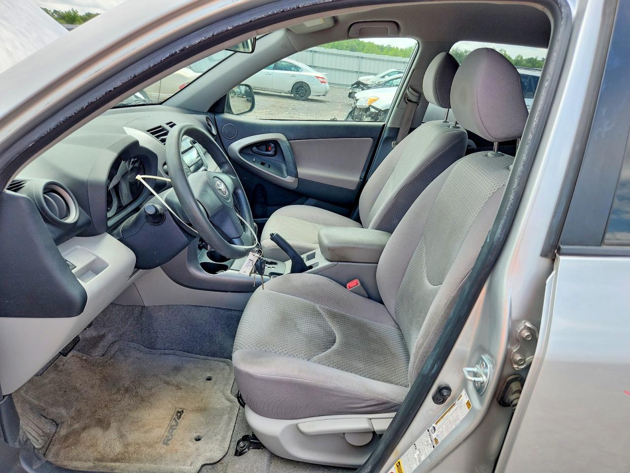 2007 Toyota Rav4 Base Серебряный vin: JTMBK33V276024979