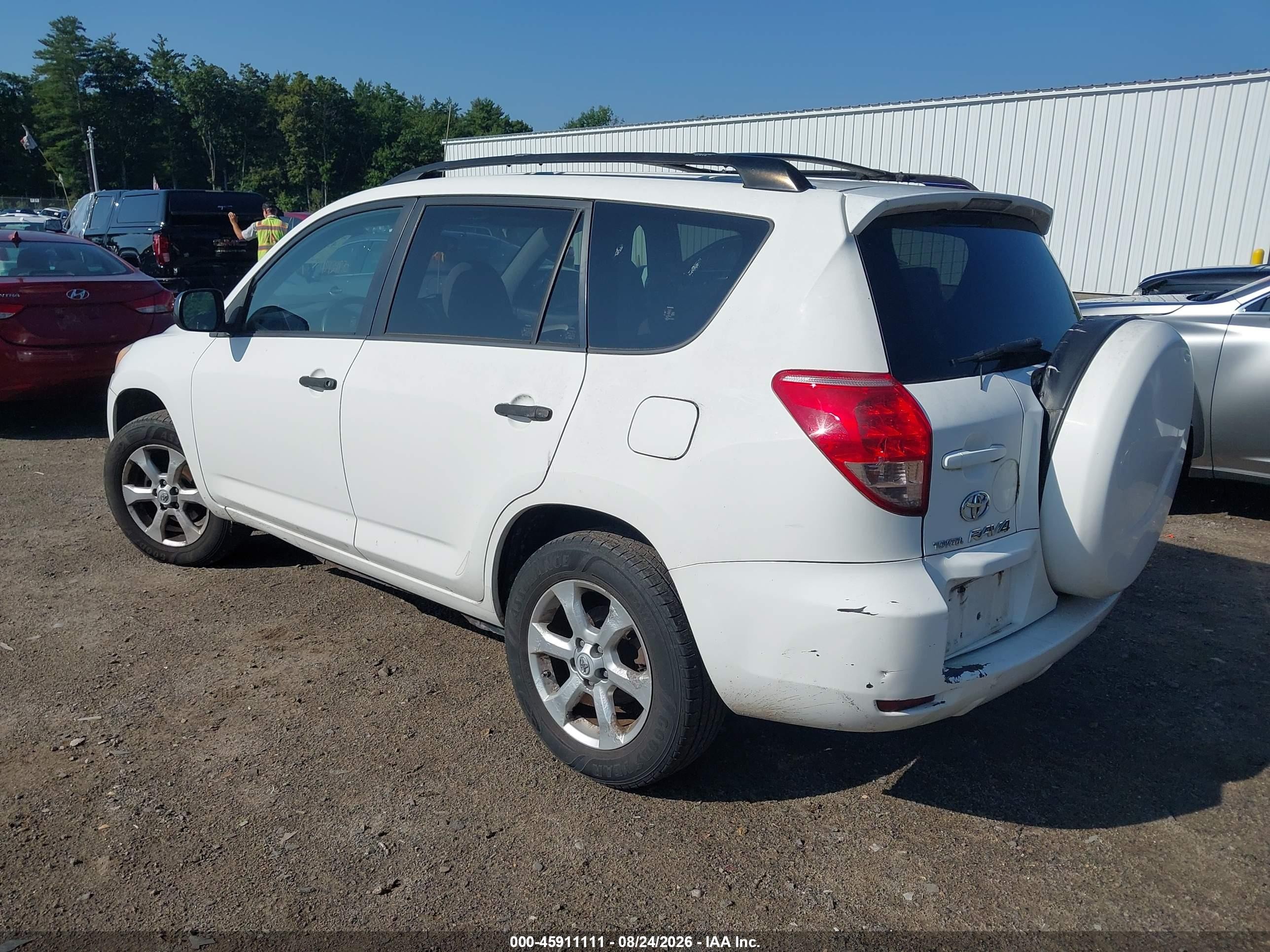 2007 Toyota Rav4 Base V6 (a5) Белый vin: JTMBK33V375037262