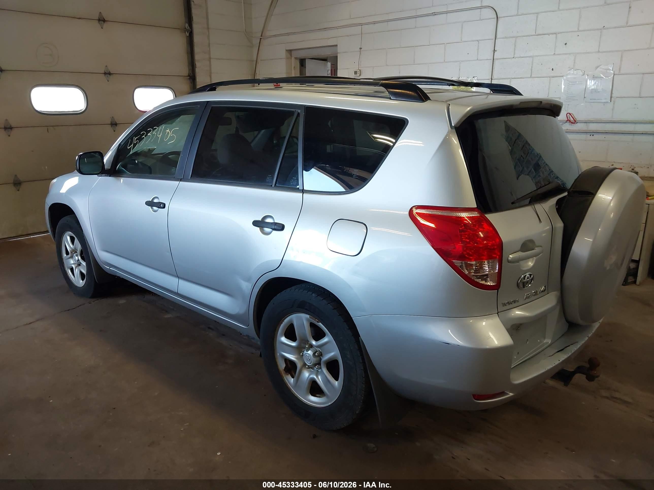 2008 Toyota Rav4 Base V6 Silver vin: JTMBK33V386039234