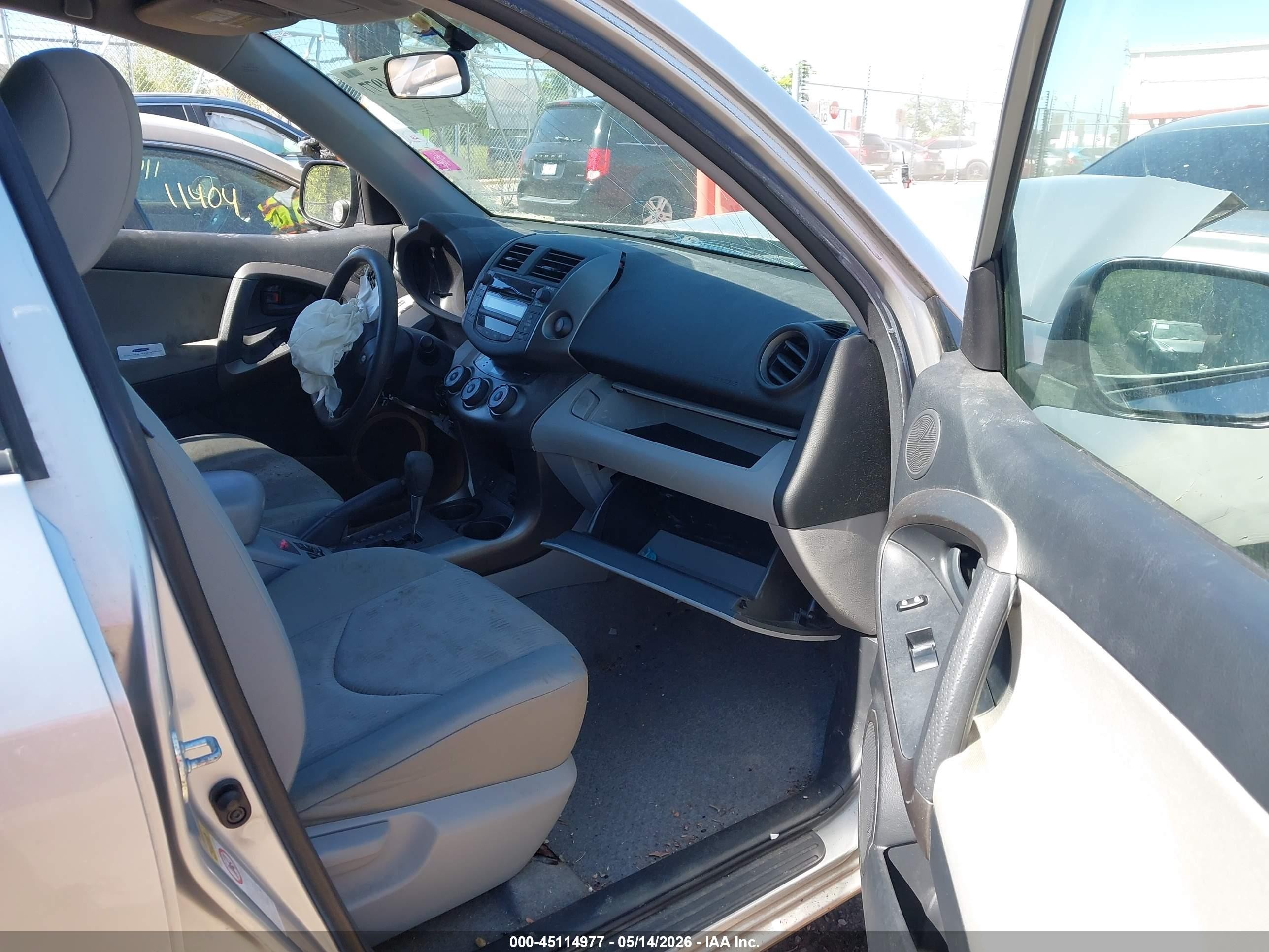 2009 Toyota Rav4 Base V6 Silver vin: JTMBK33V39D003671