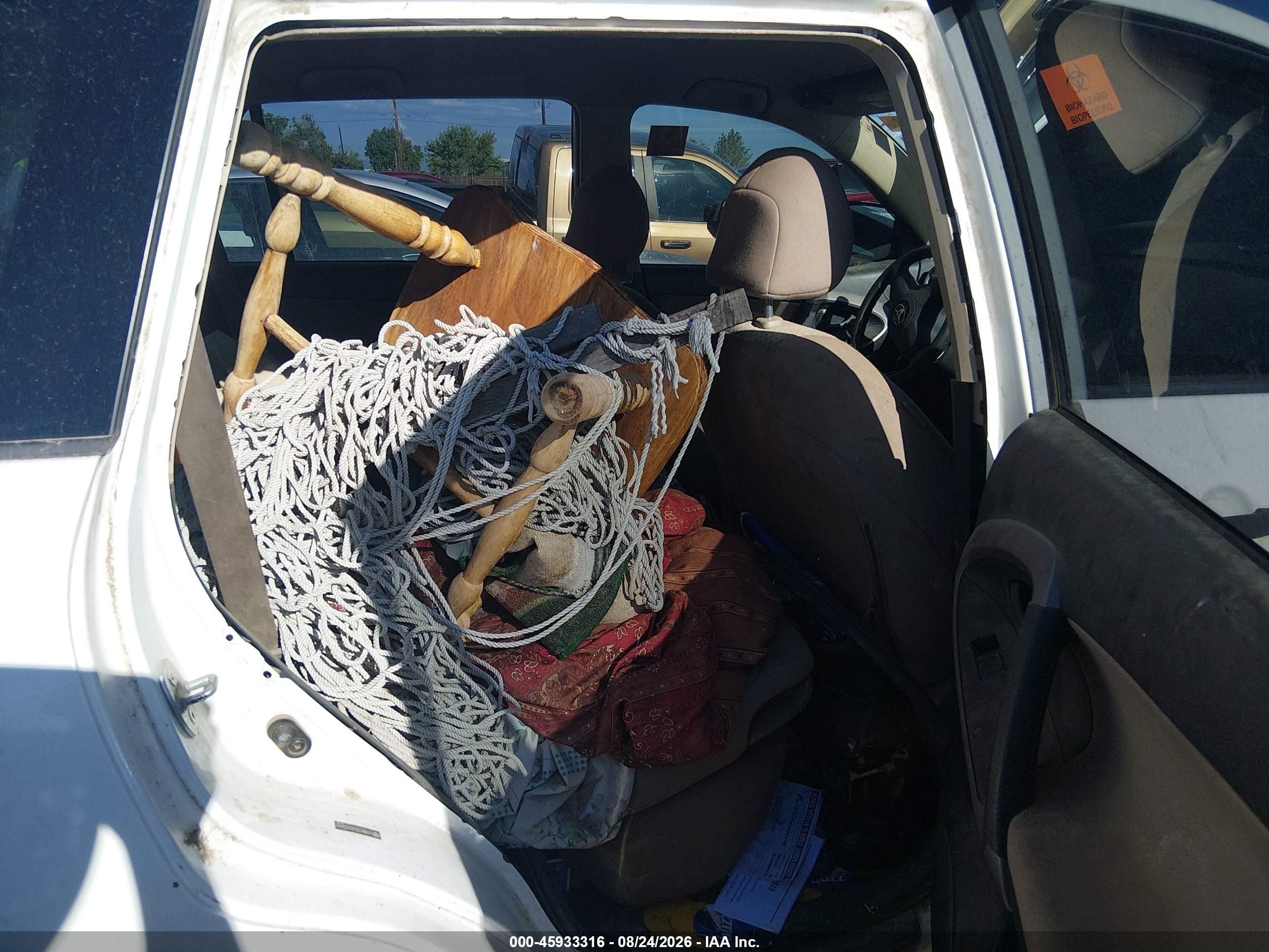 2006 Toyota Rav4 Base V6 Белый vin: JTMBK33V466006983