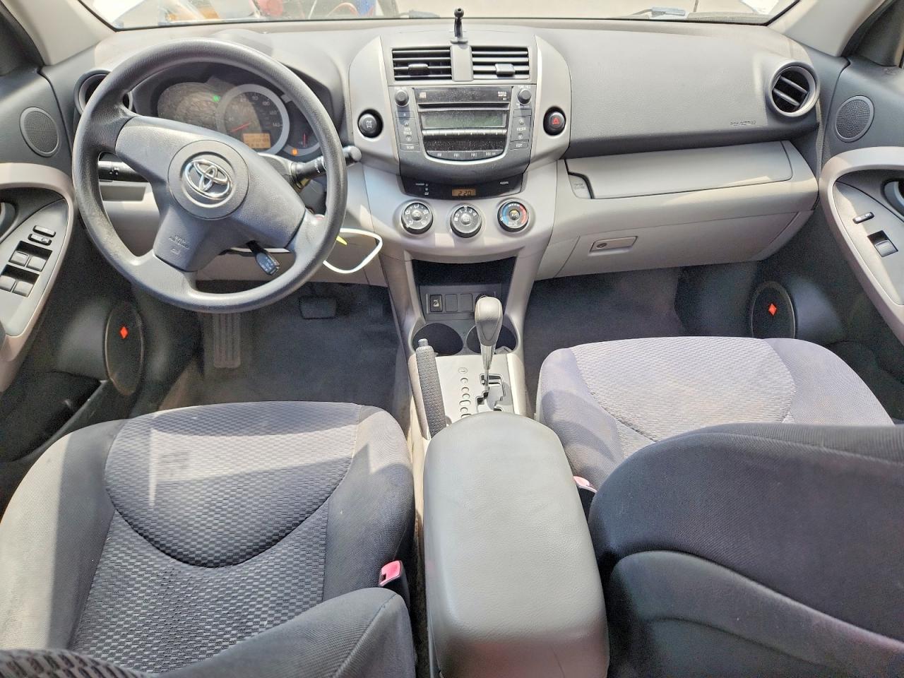 2008 Toyota Rav4 Base White vin: JTMBK33V585053349