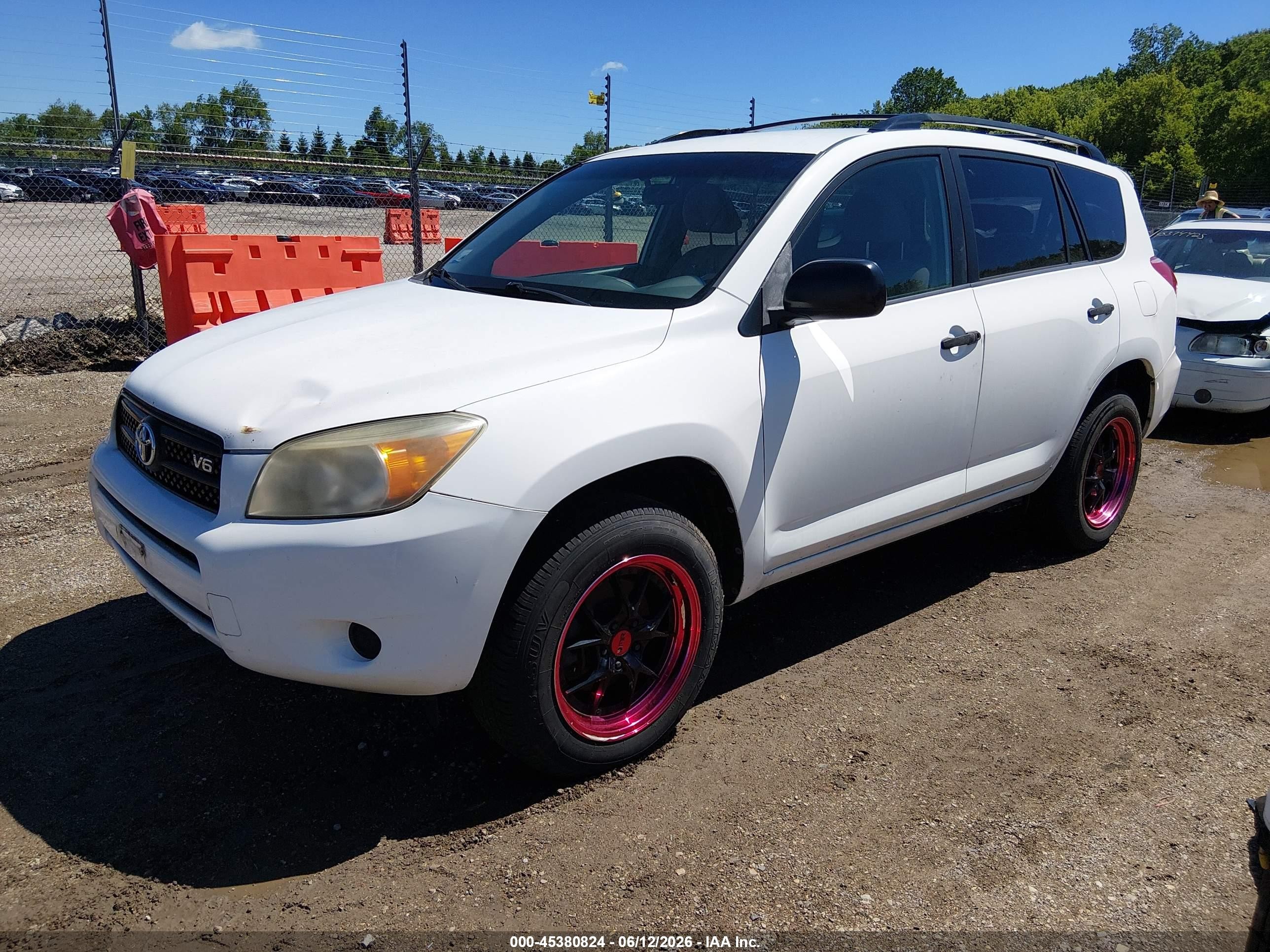 2006 Toyota Rav4 Base V6 White vin: JTMBK33V665012399