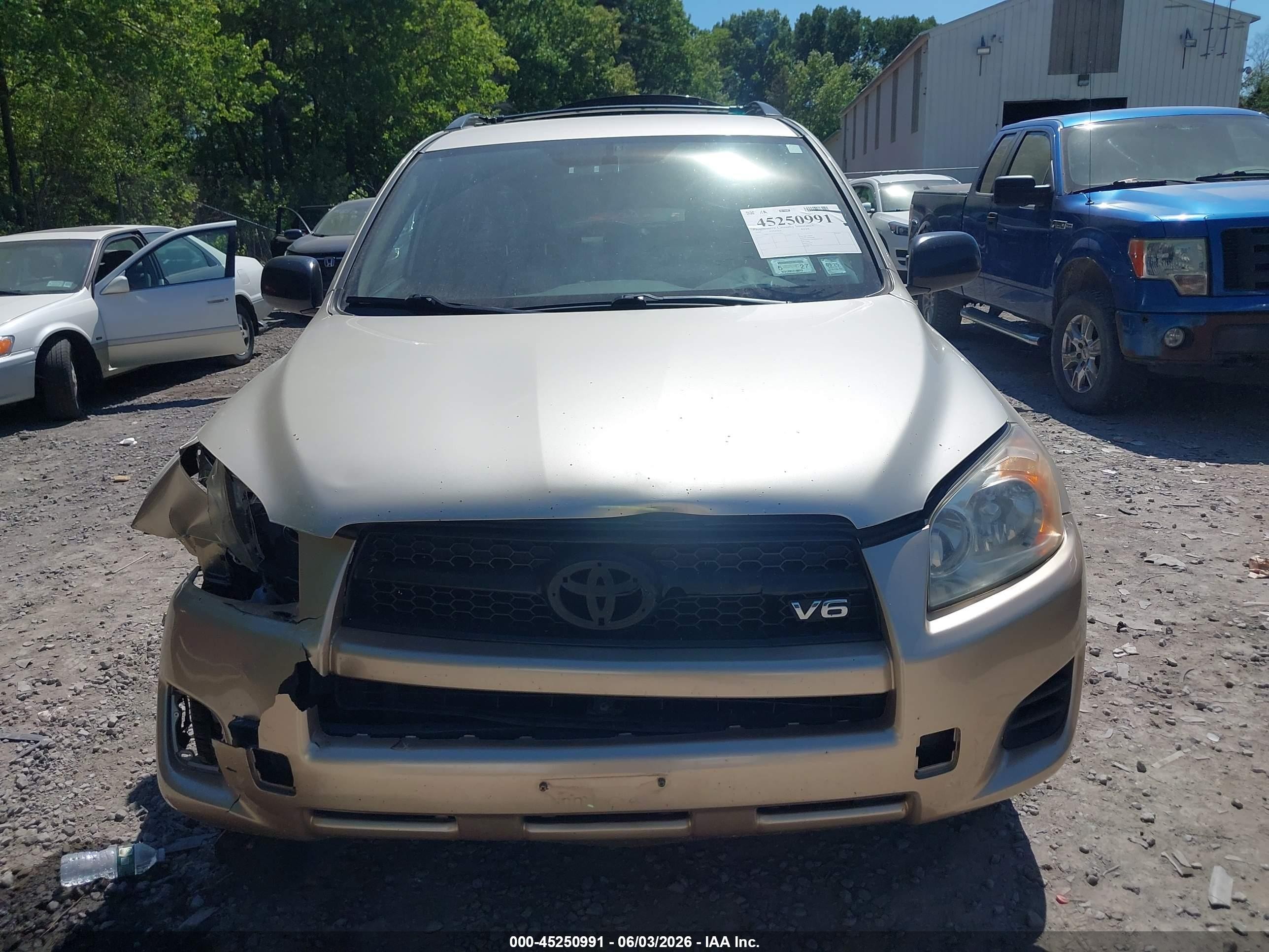 2009 Toyota Rav4 Base V6 Желто-коричневый vin: JTMBK33V695073594