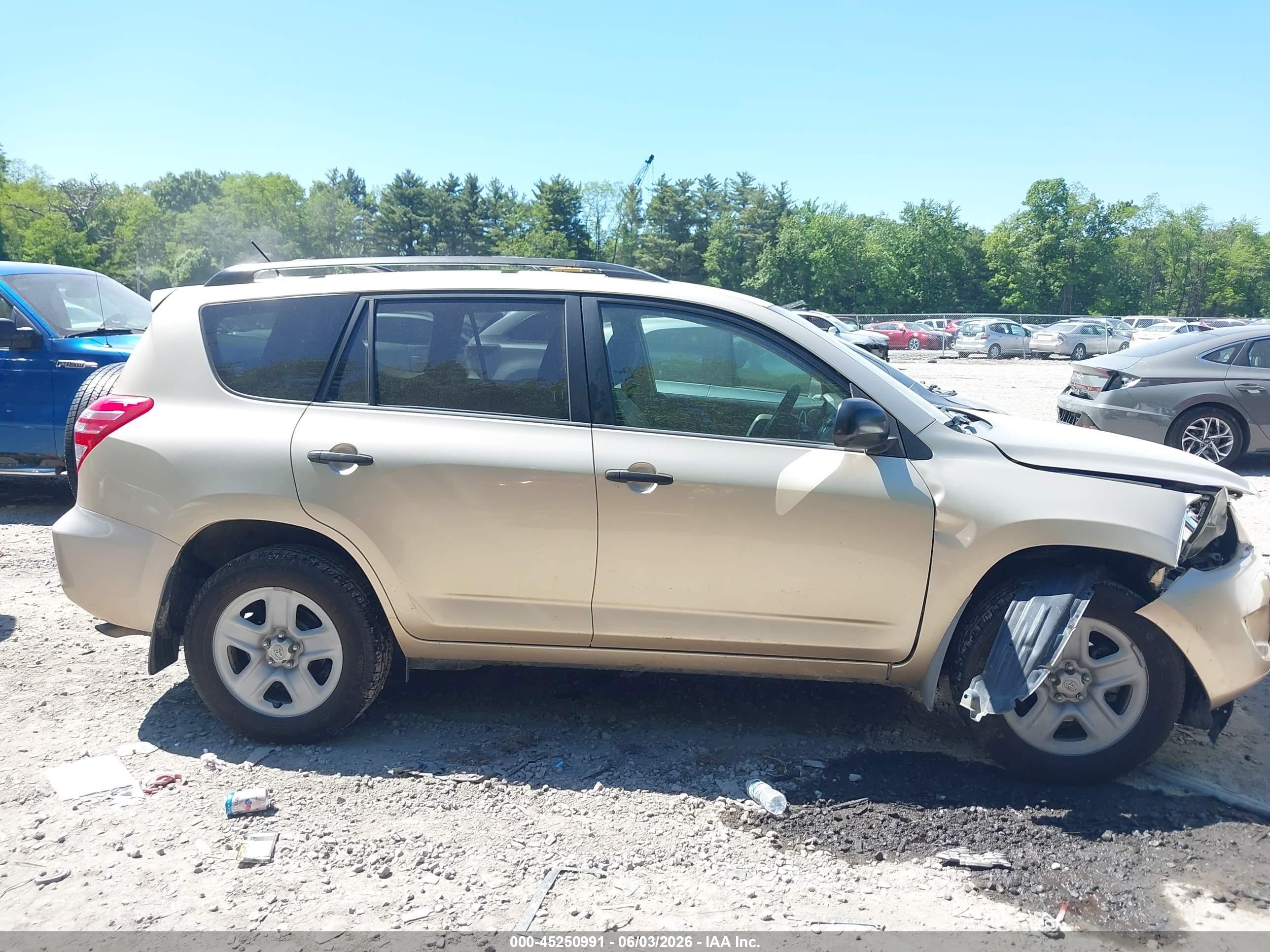 2009 Toyota Rav4 Base V6 Желто-коричневый vin: JTMBK33V695073594