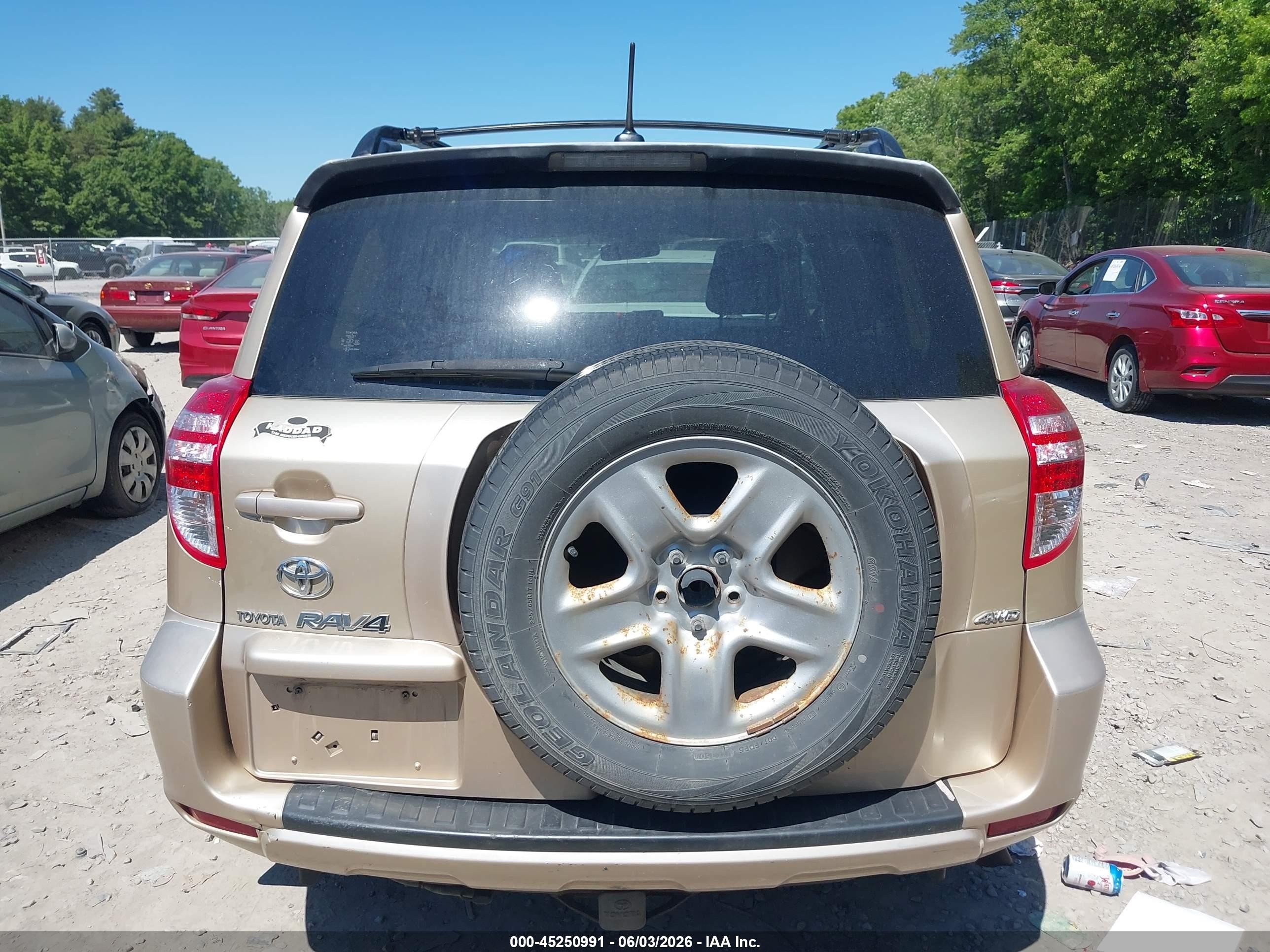 2009 Toyota Rav4 Base V6 Желто-коричневый vin: JTMBK33V695073594