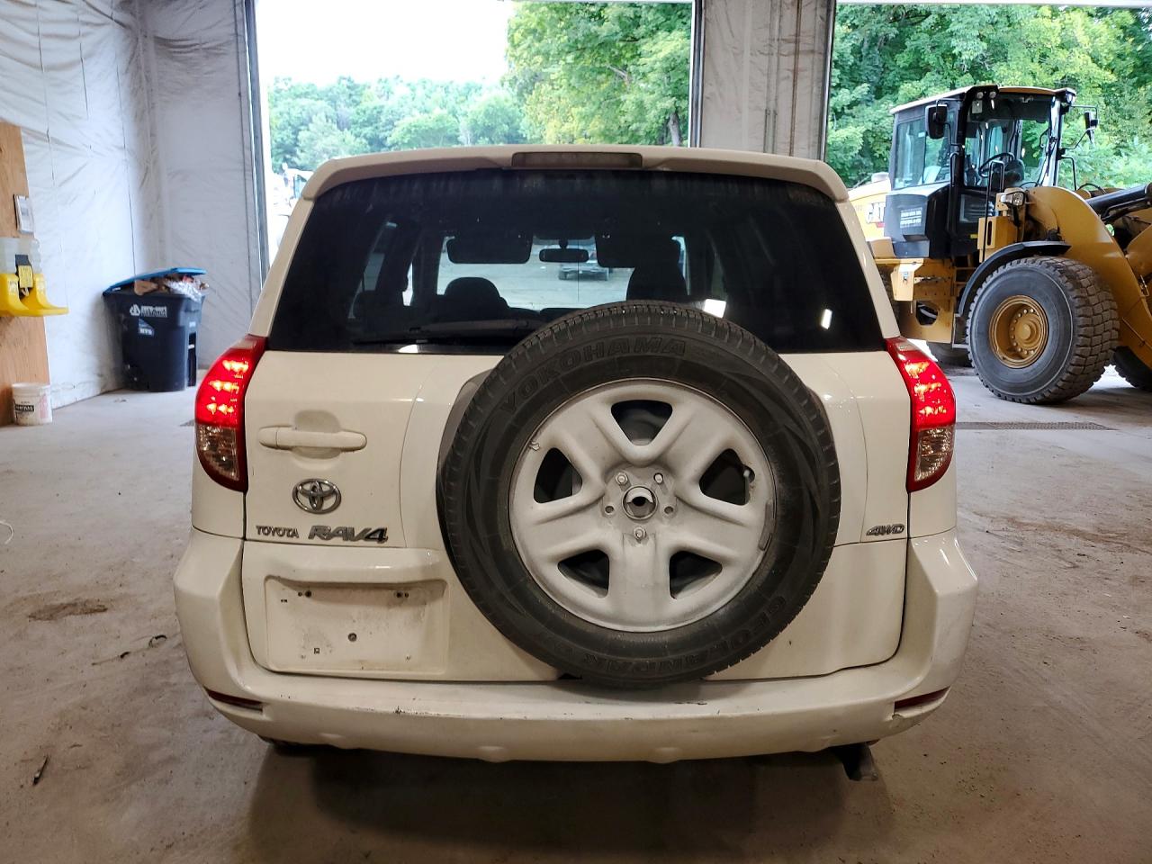 2008 Toyota Rav4 Base Белый vin: JTMBK33V786030956