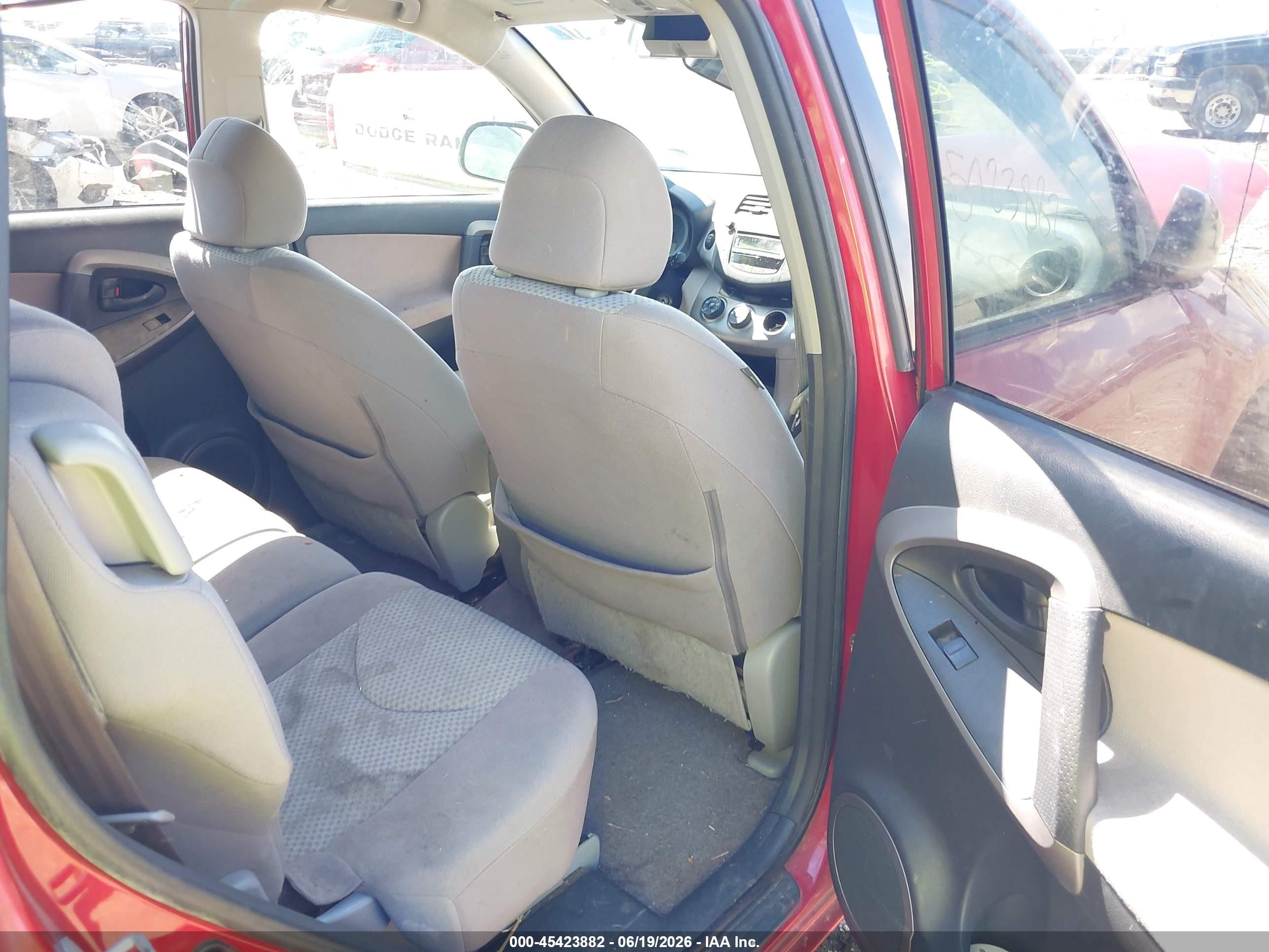 2008 Toyota Rav4 Base V6 Red vin: JTMBK33V885046413