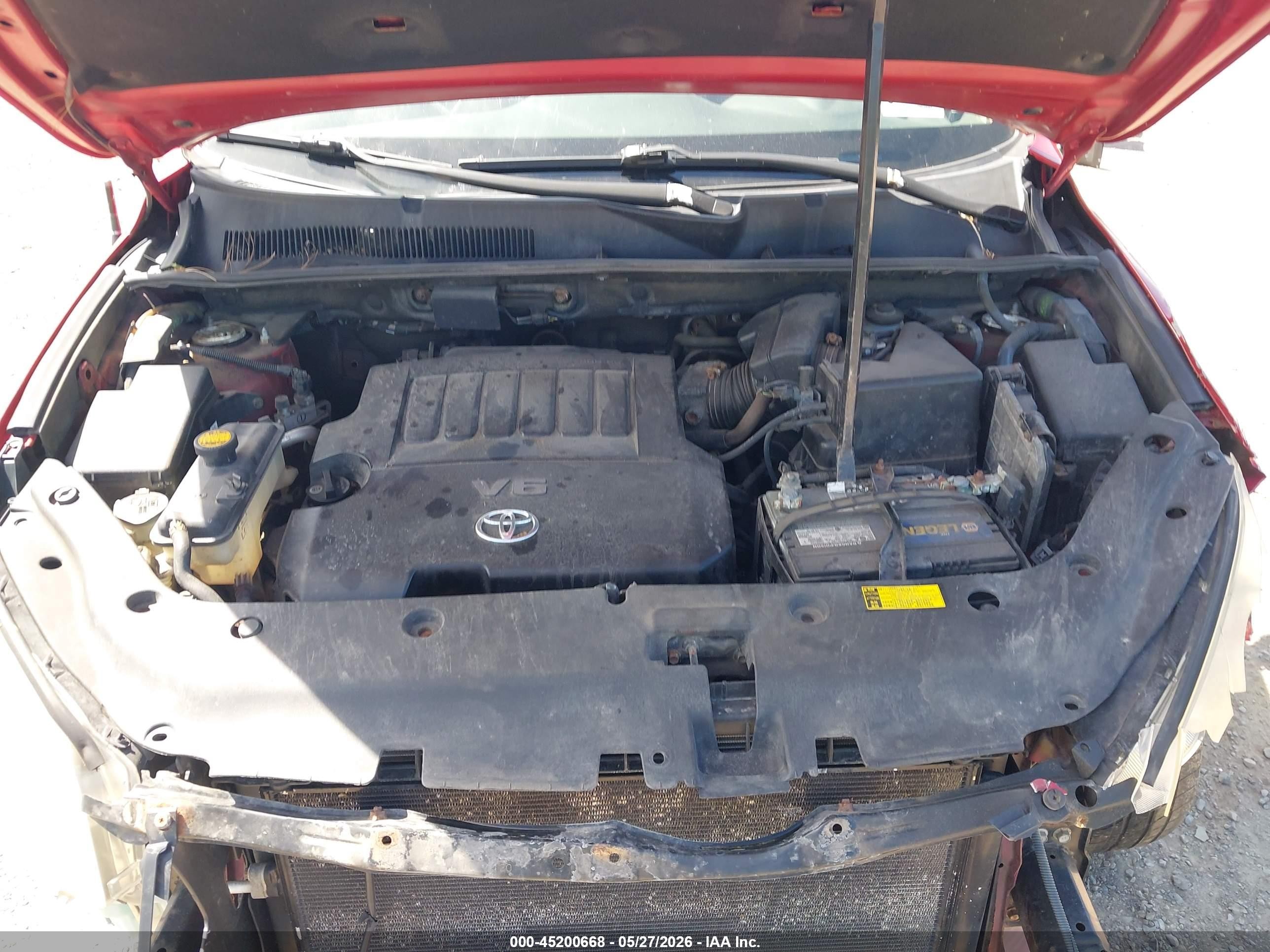 2008 Toyota Rav4 Base V6 Красный vin: JTMBK33V886037138