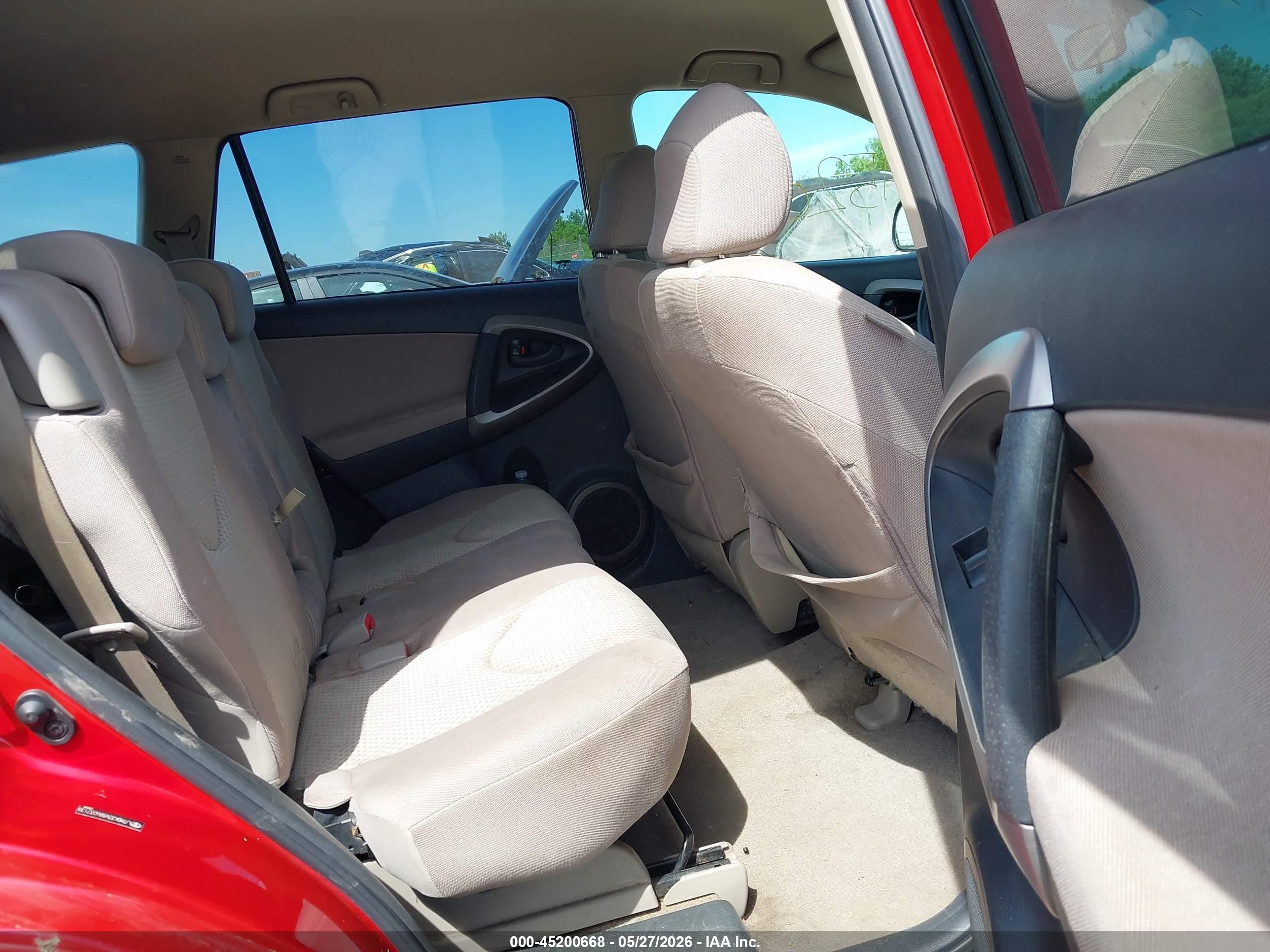 2008 Toyota Rav4 Base V6 Красный vin: JTMBK33V886037138