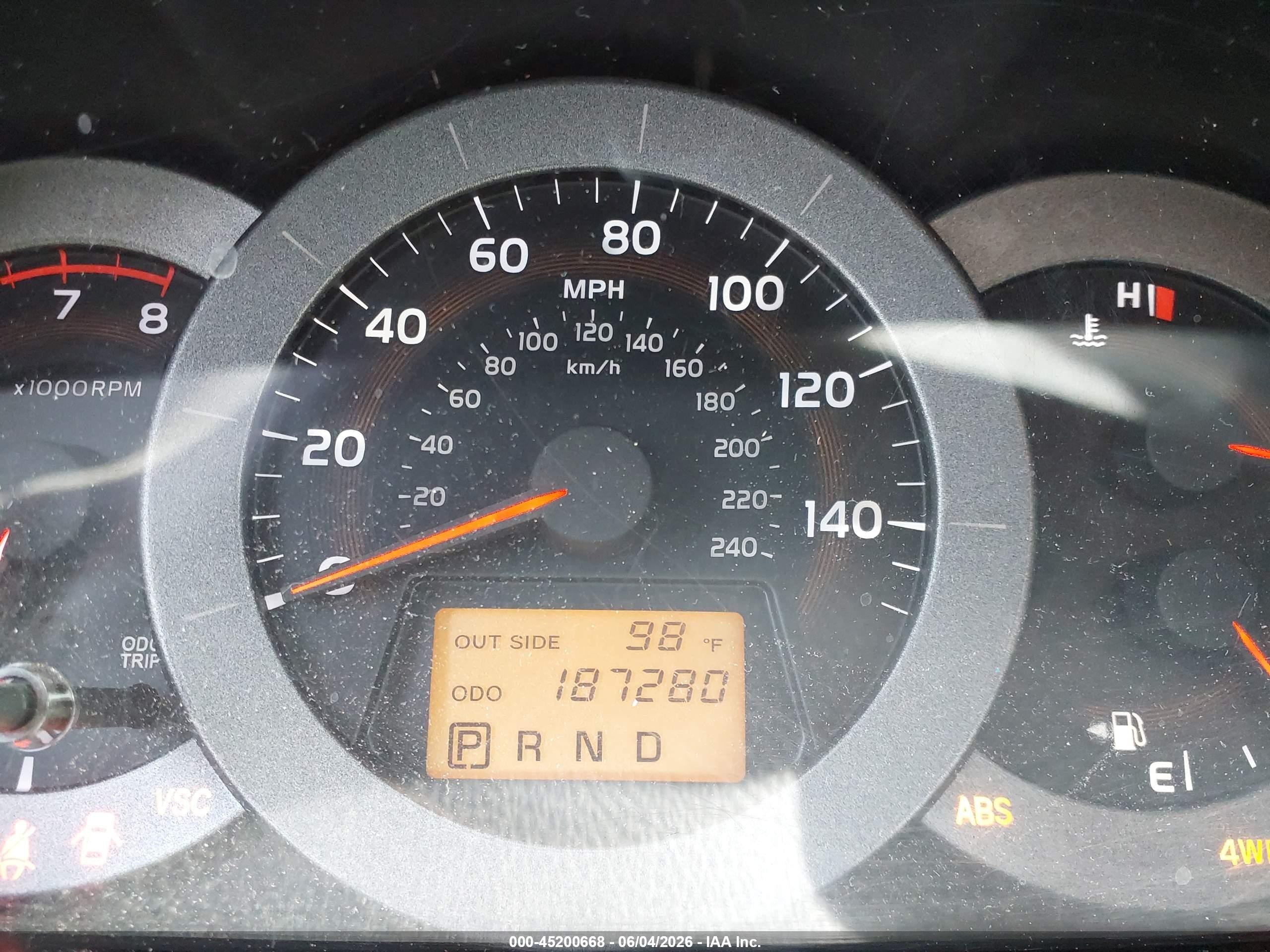 2008 Toyota Rav4 Base V6 Красный vin: JTMBK33V886037138