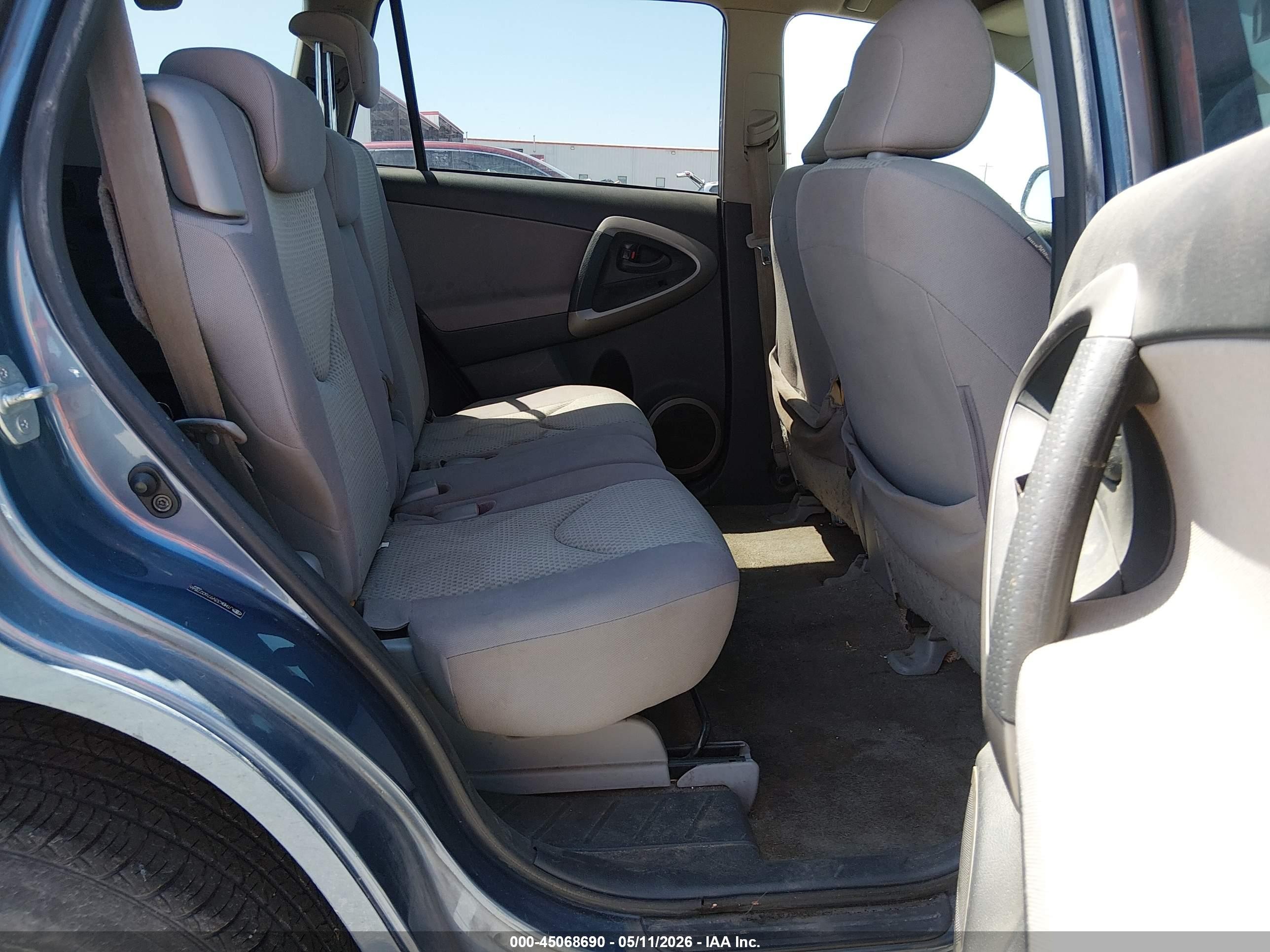 2007 Toyota Rav4 Base V6 Blue vin: JTMBK33V976027846
