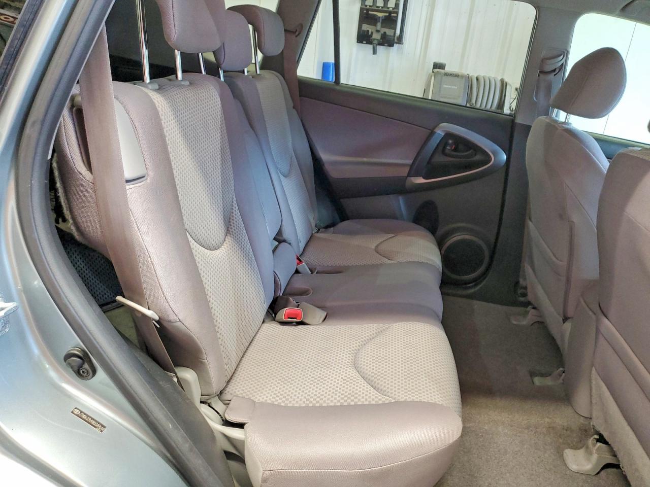 2008 Toyota Rav4 Base Green vin: JTMBK33V985049644
