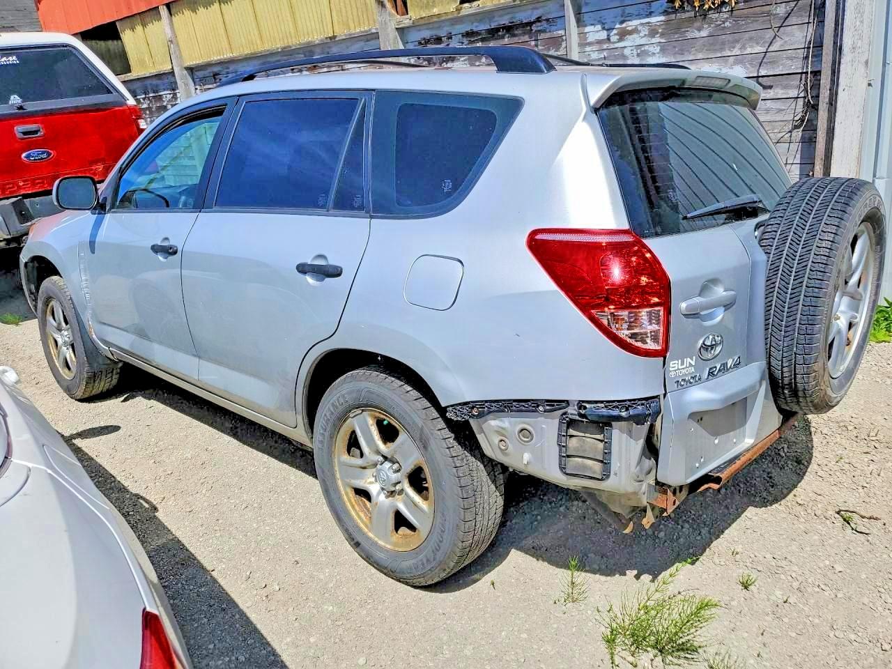 2008 Toyota Rav4 Base Silver vin: JTMBK33V985071028