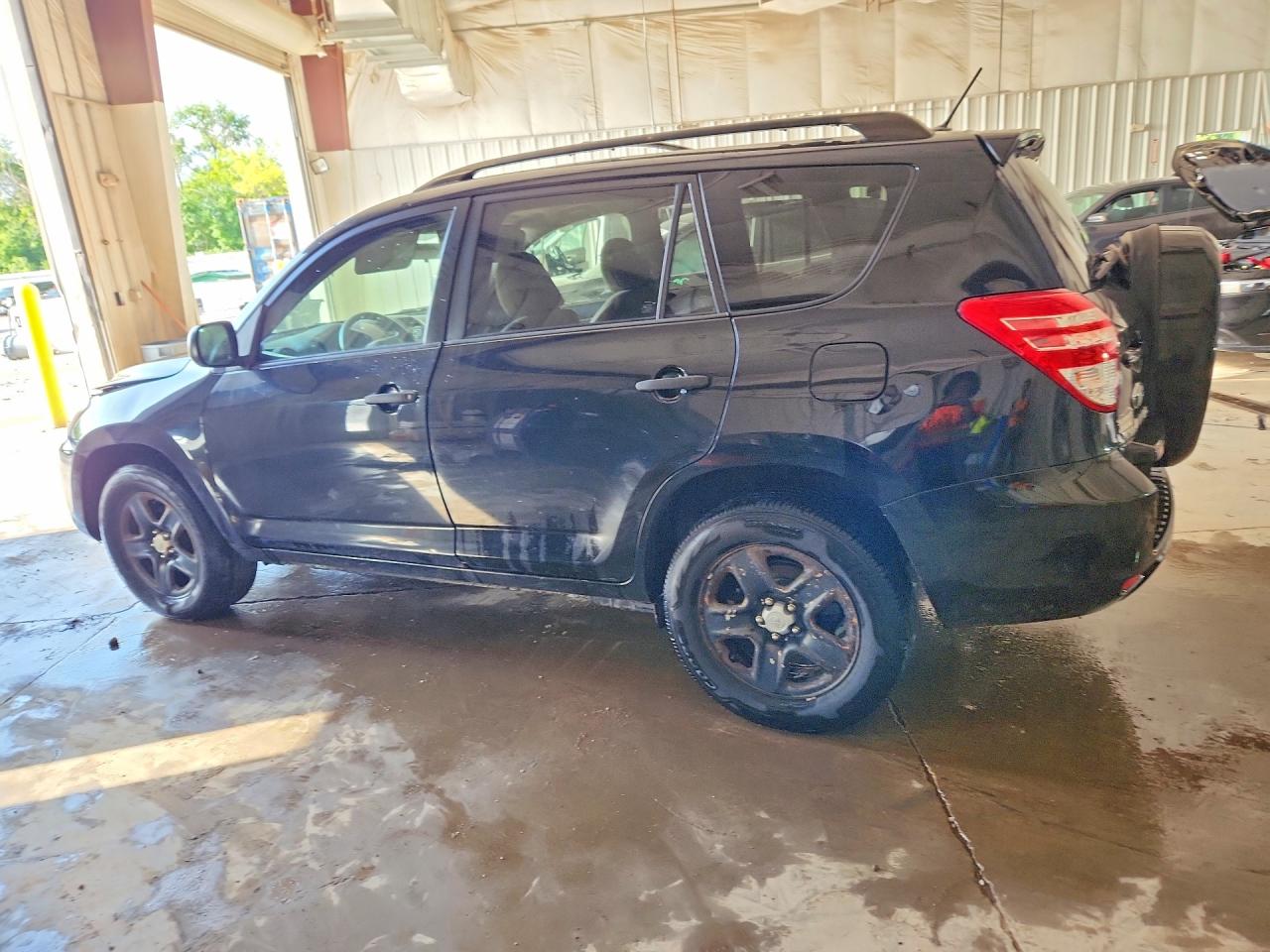 2009 Toyota Rav4 Base Black vin: JTMBK33V99D009653