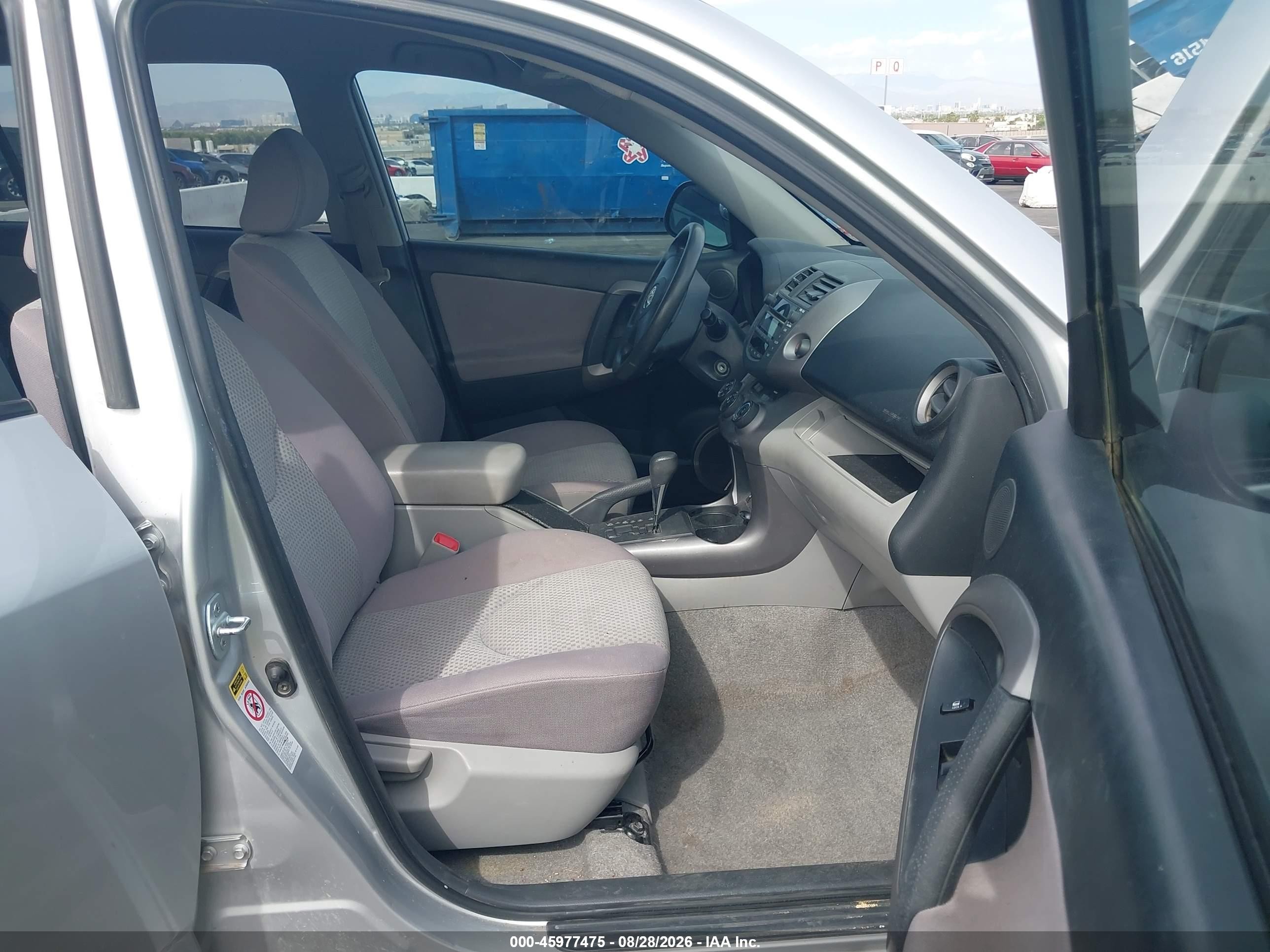 2007 Toyota Rav4 Base V6 (a5) Silver vin: JTMBK33VX75017333