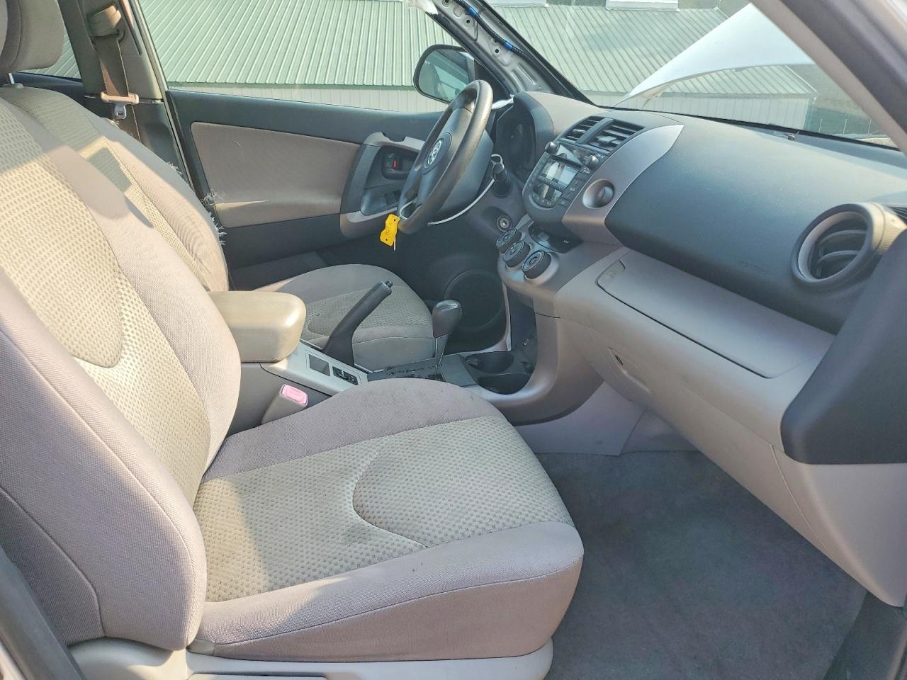 2008 Toyota Rav4 Base Серебряный vin: JTMBK33VX86043765