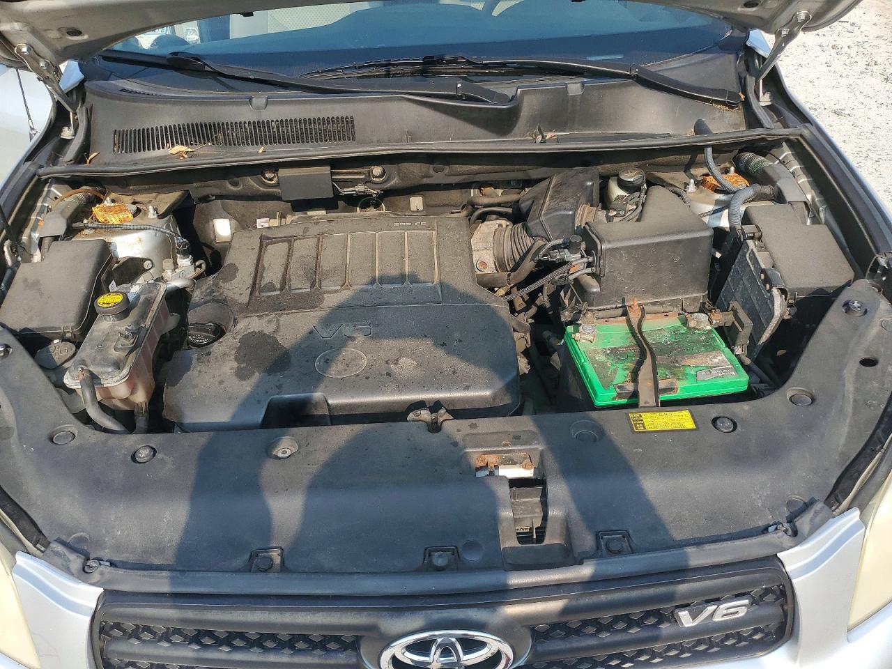 2008 Toyota Rav4 Base Серебряный vin: JTMBK33VX86043765