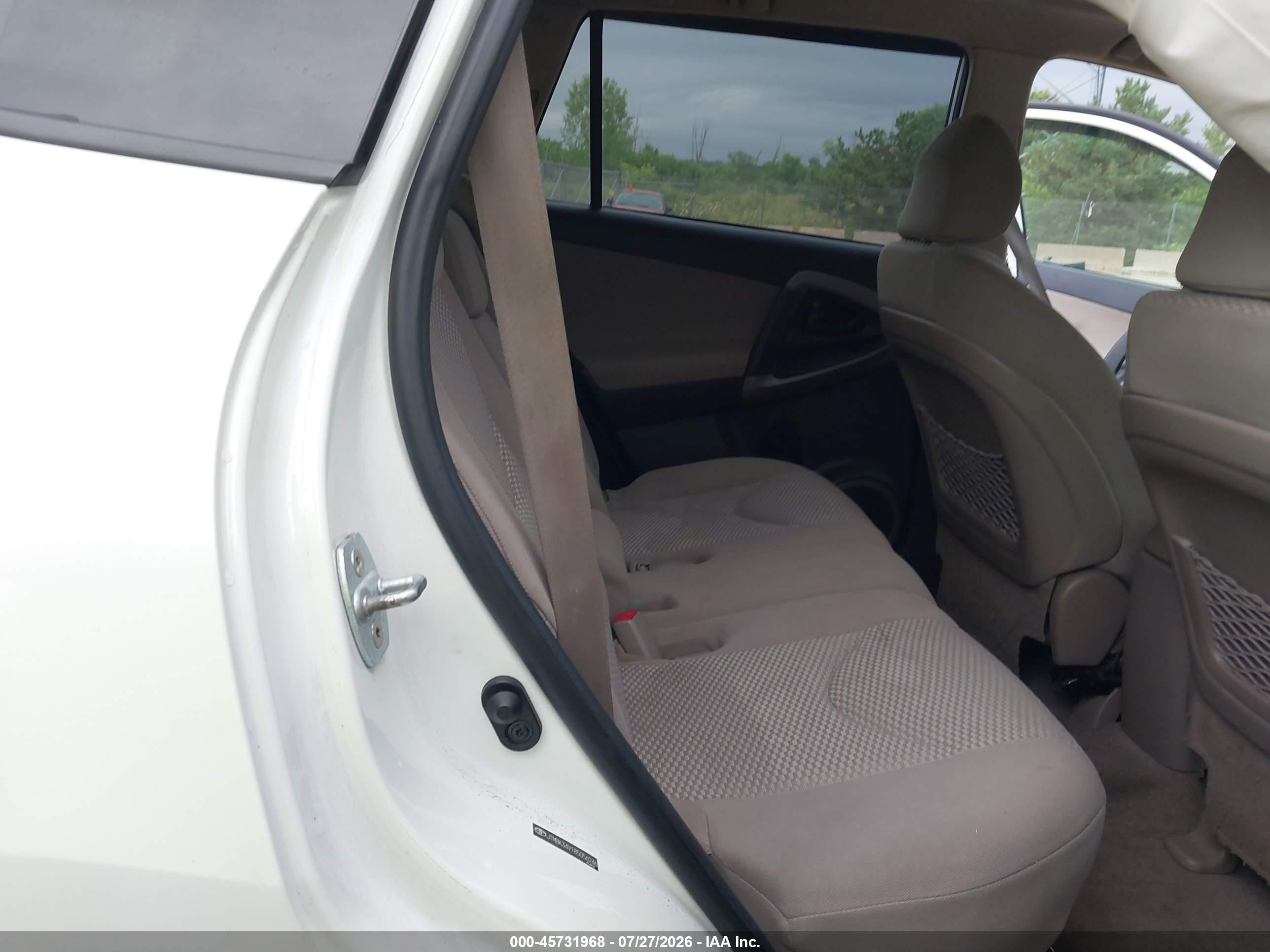 2008 Toyota Rav4 Ltd White vin: JTMBK34V185056246