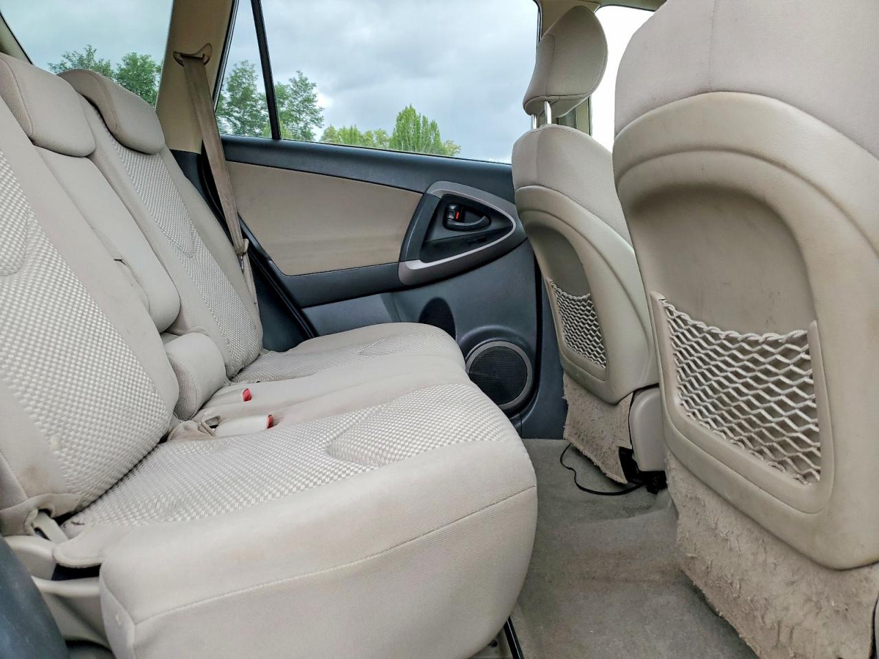 2008 Toyota Rav4 Limited White vin: JTMBK34V585049025